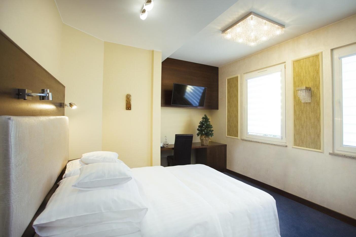 Triple Room - Photo 1