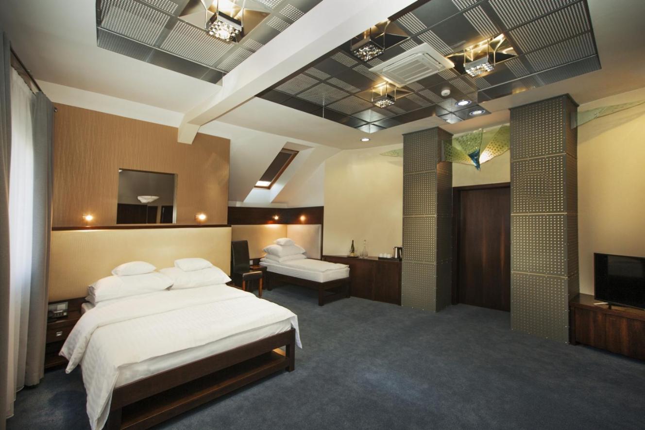 Deluxe Triple Room - Photo 1