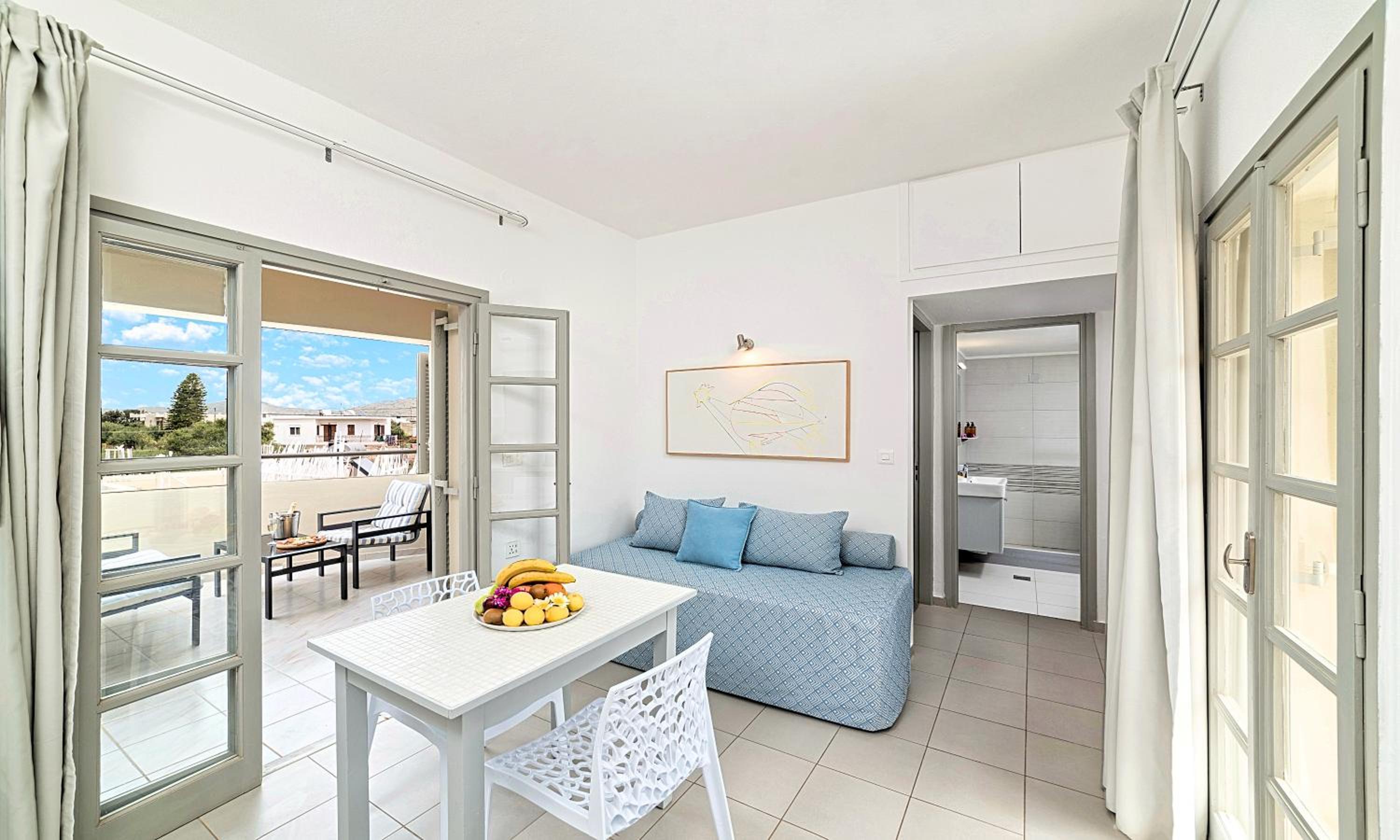Suite with Garden View - Photo 4