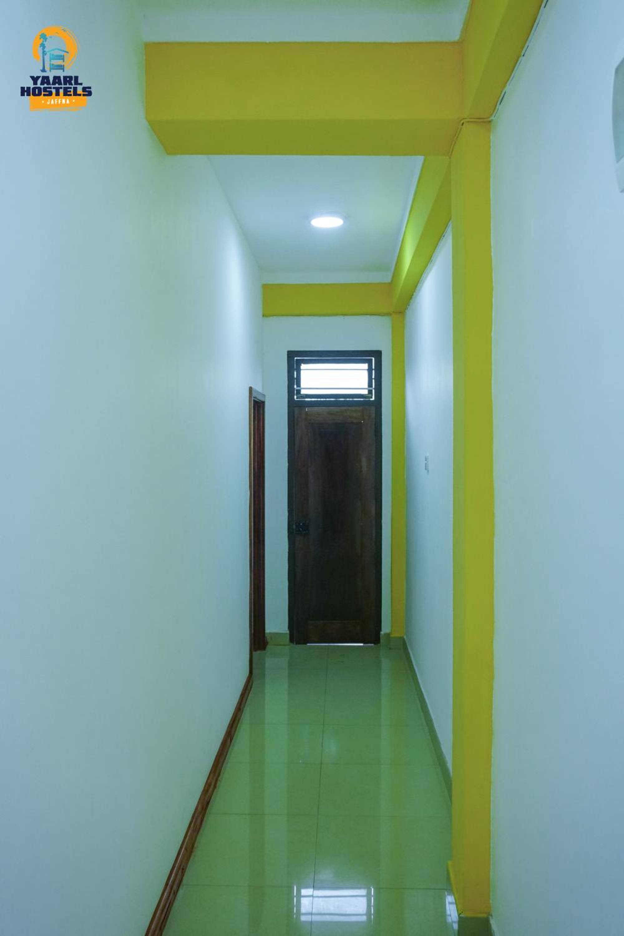 Twin Room with Shared Bathroom photo 2