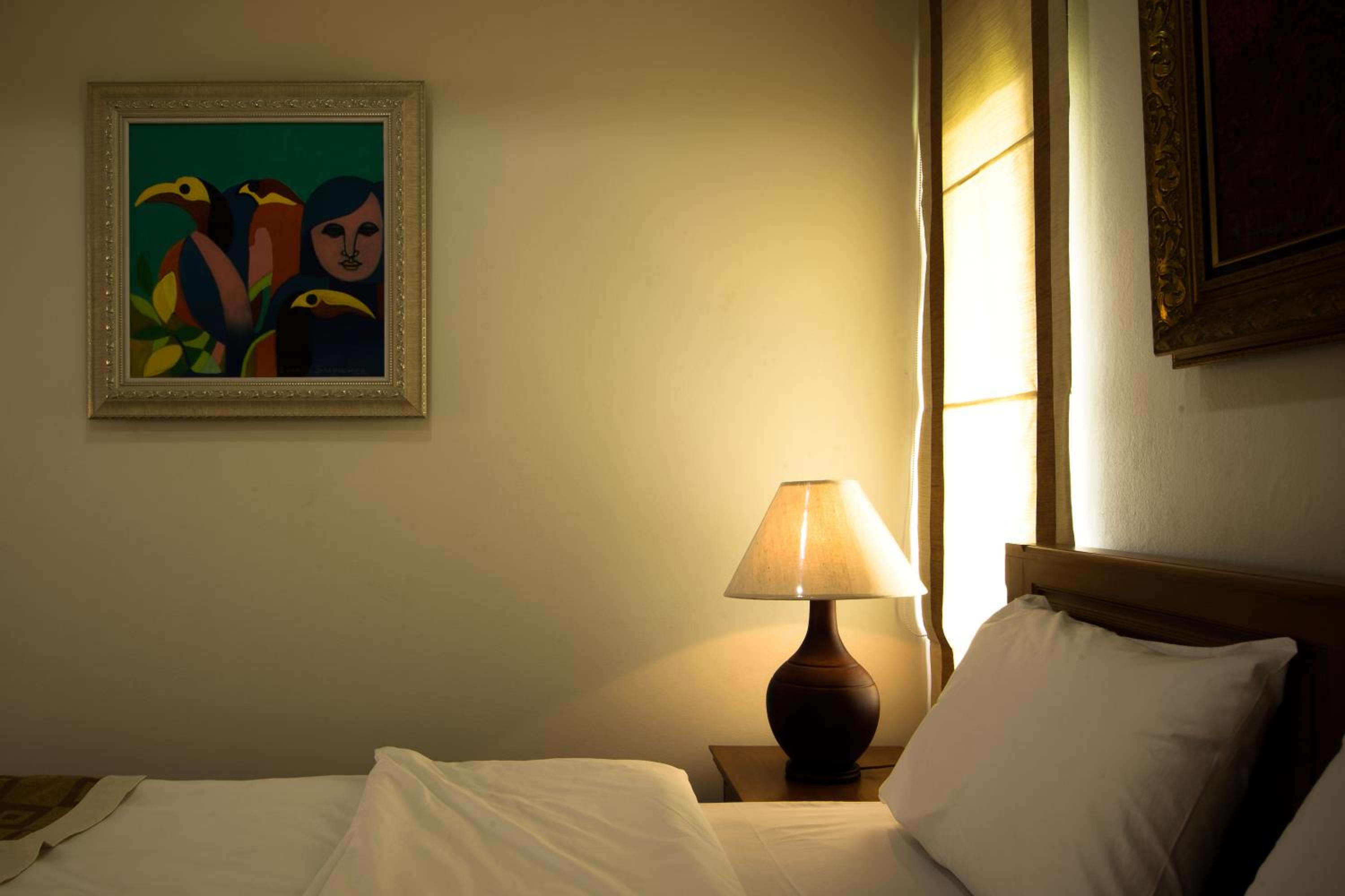 Deluxe Double Room with Balcony - Photo 7