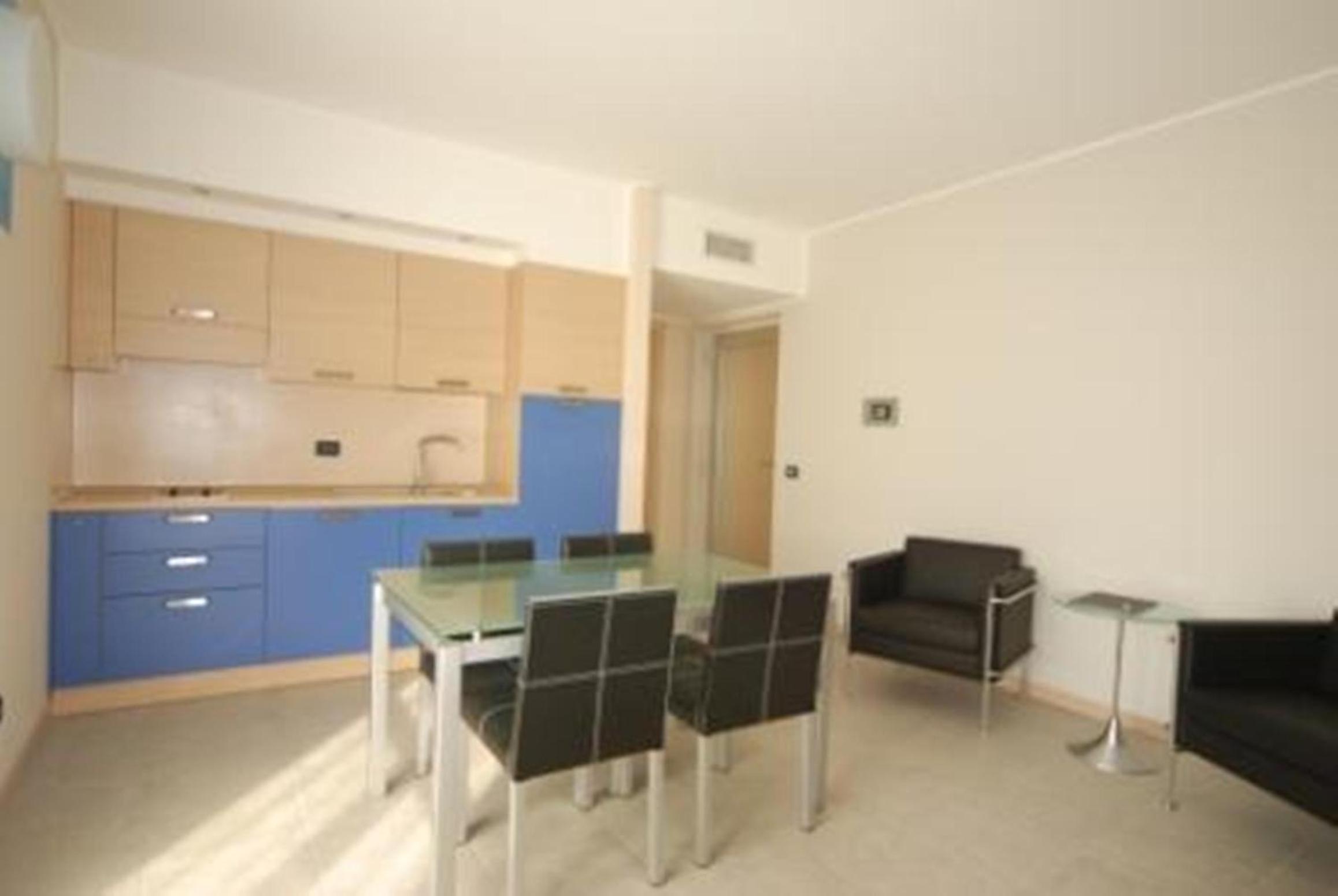 Standard One-Bedroom Apartment (3 adults)