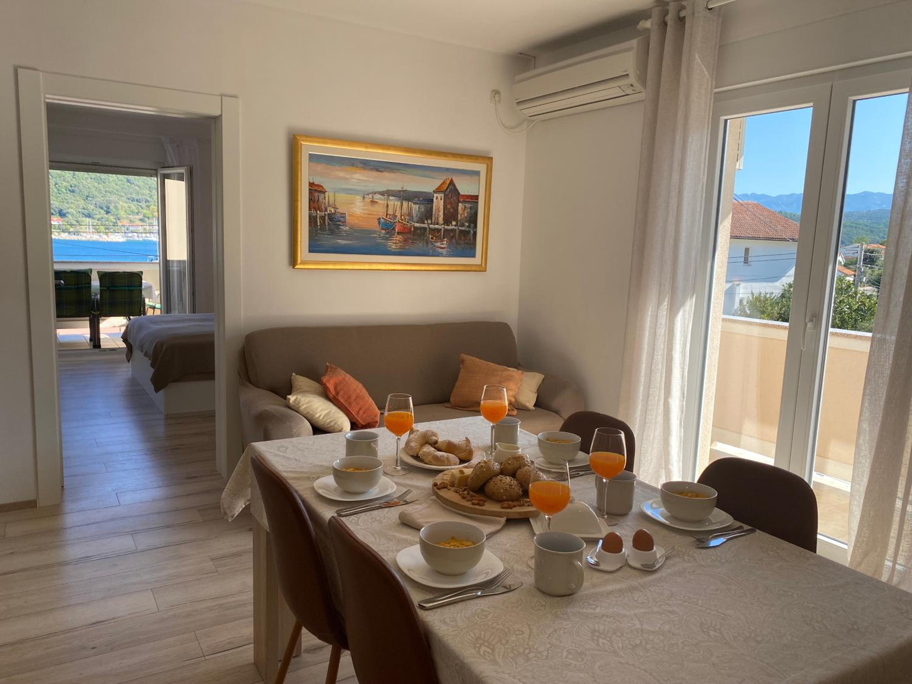 Apartment with Sea View photo 2