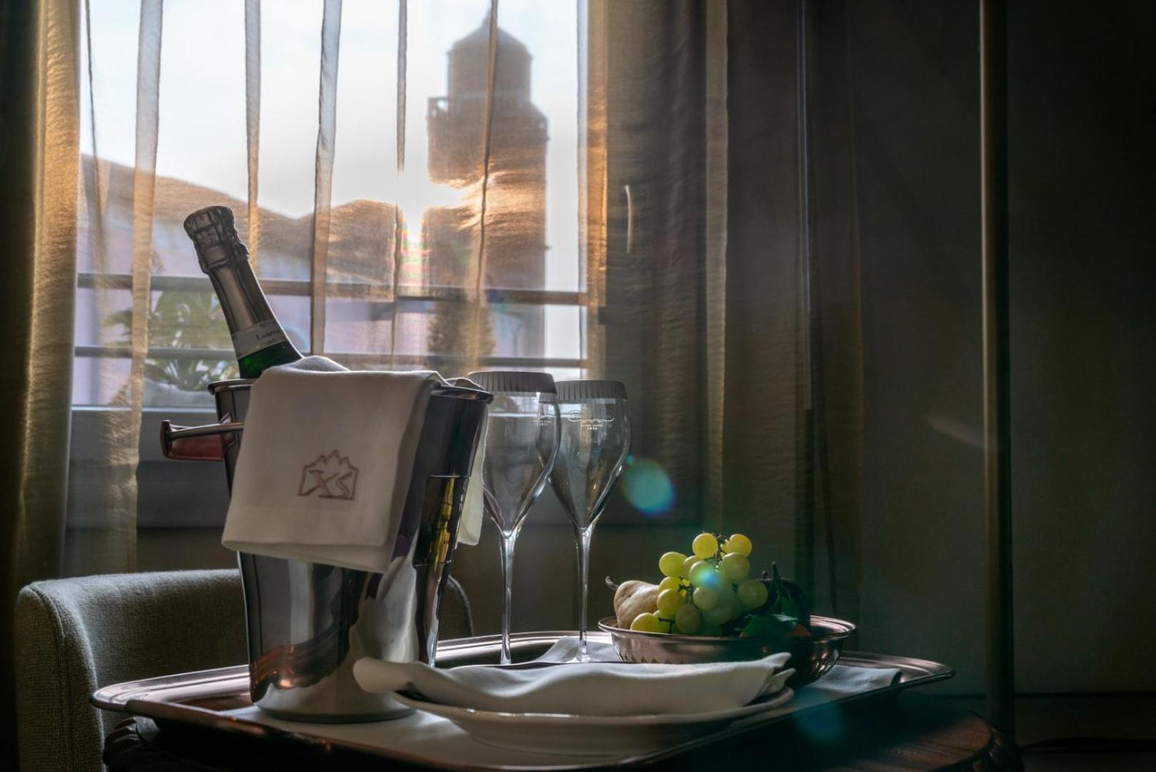 Superior Junior Suite with Canal View