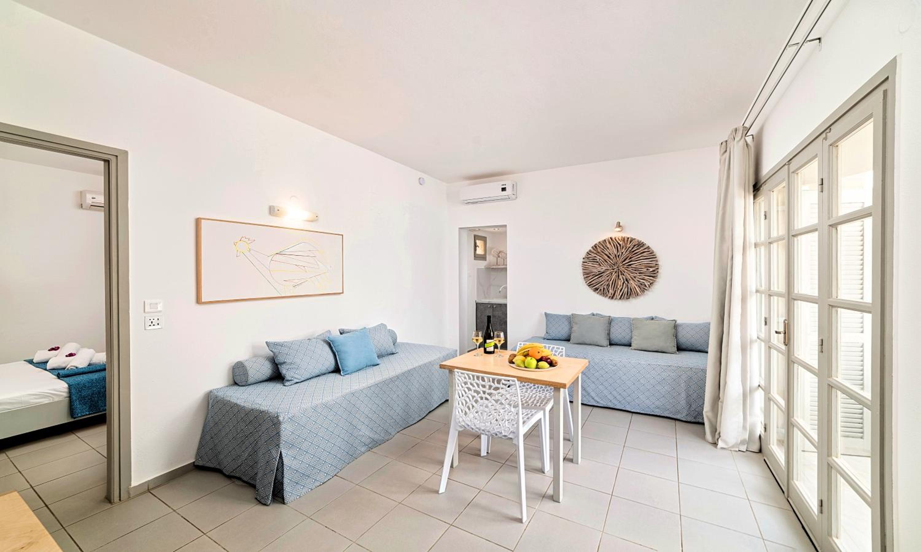 Ground Floor Family Suite with Garden View - Photo 6
