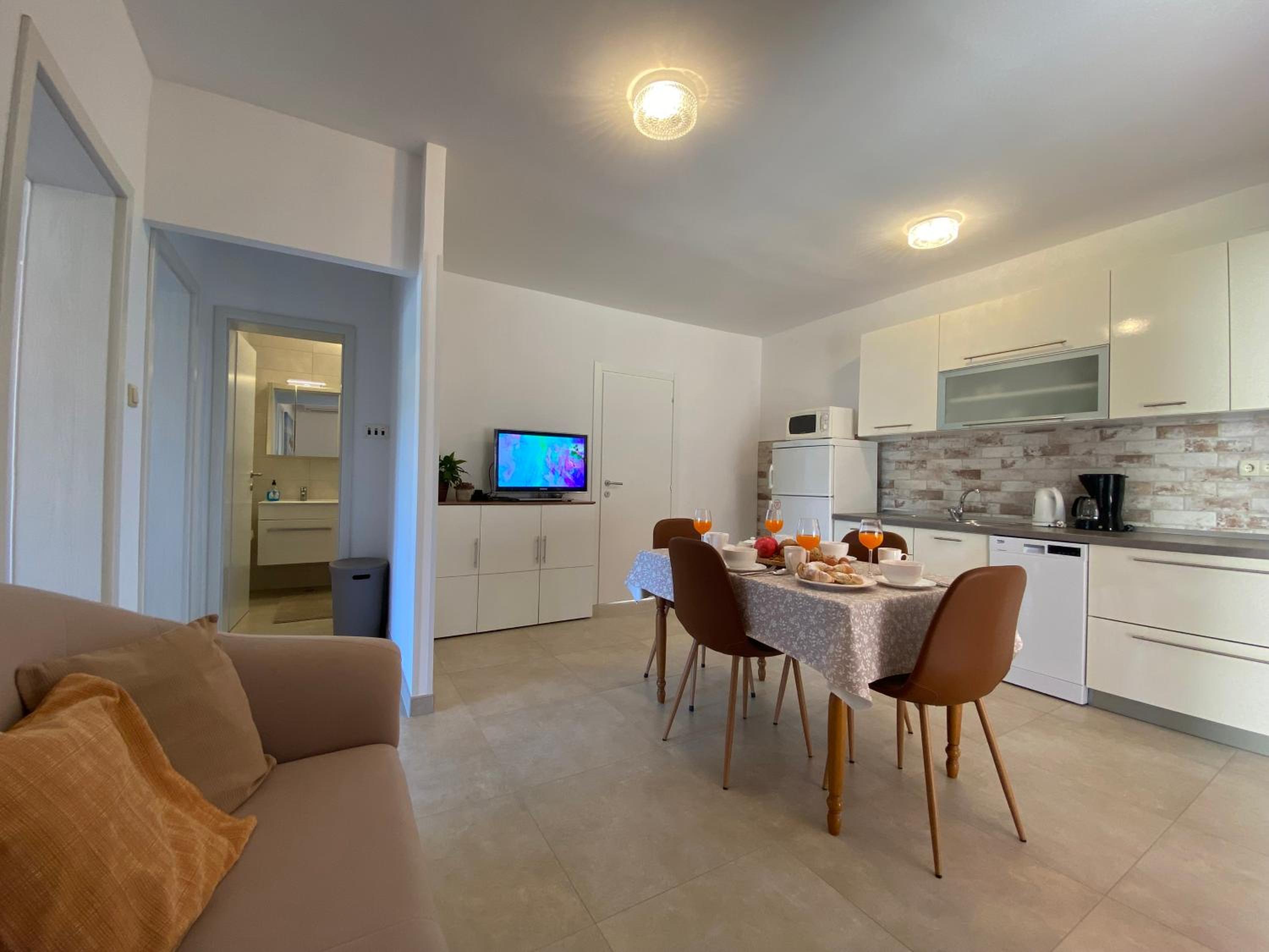 Apartment with Sea View photo 2