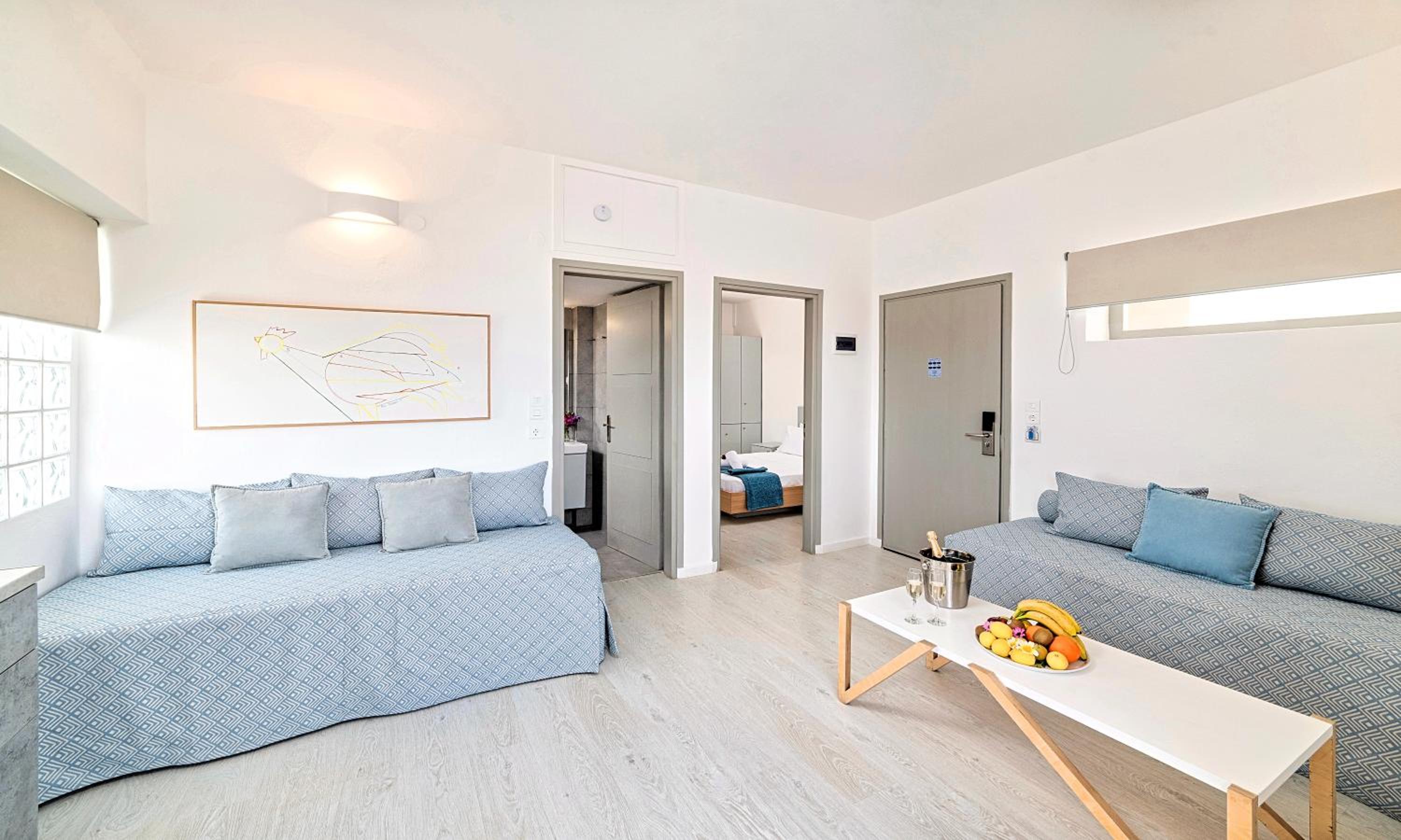 Family Suite with Garden View - Photo 4