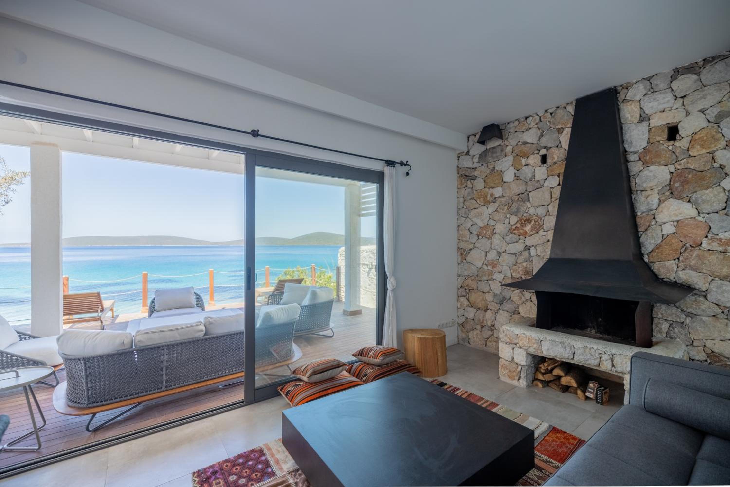 Villa - Beach Front - Photo 72