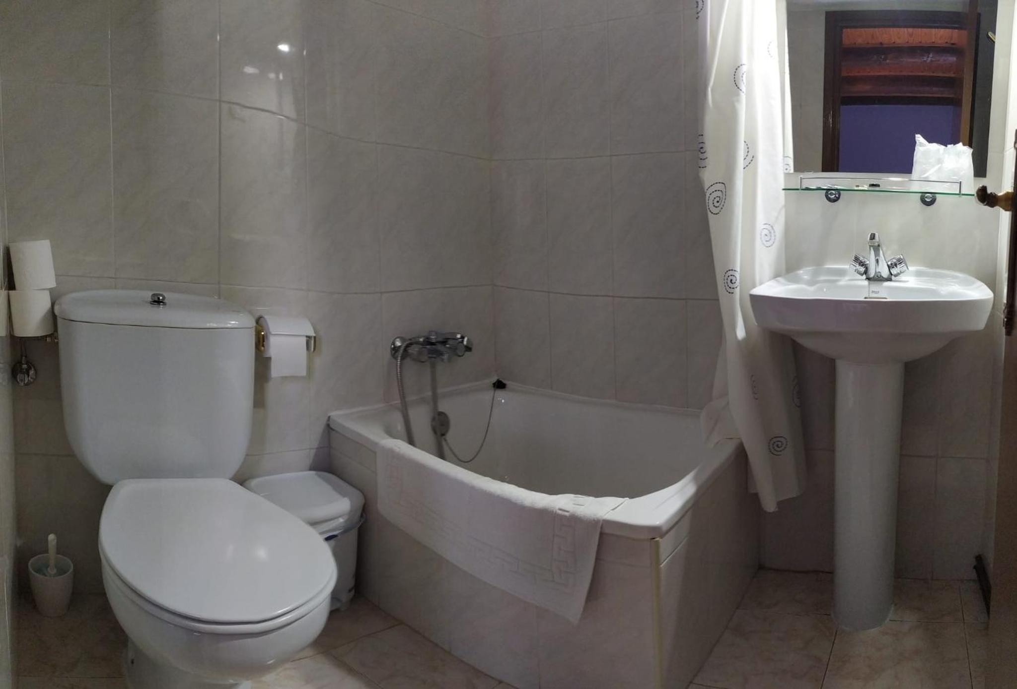 Standard Double Room photo 2