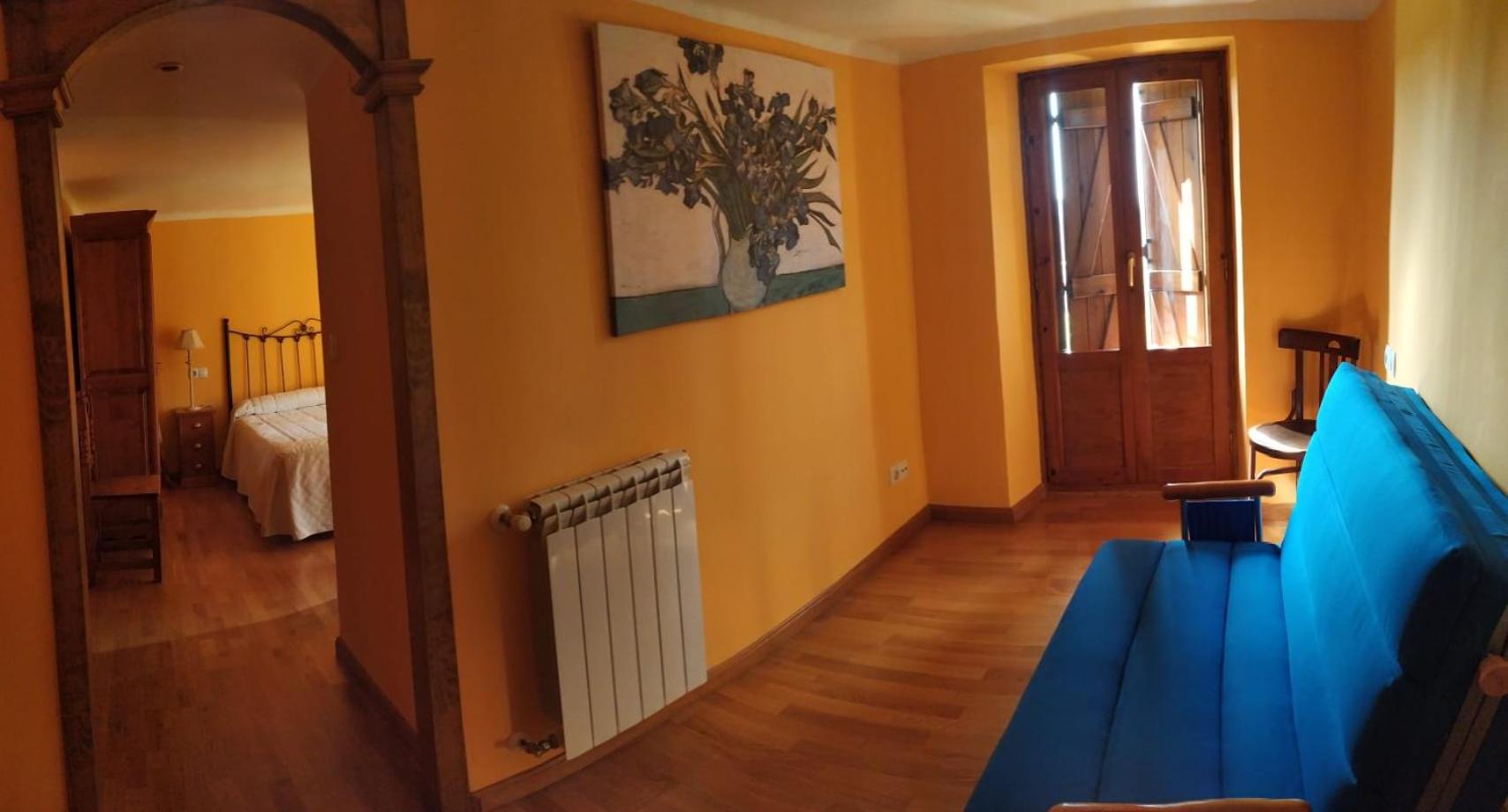 Family Room (2 Adults + 1 Child) photo 2