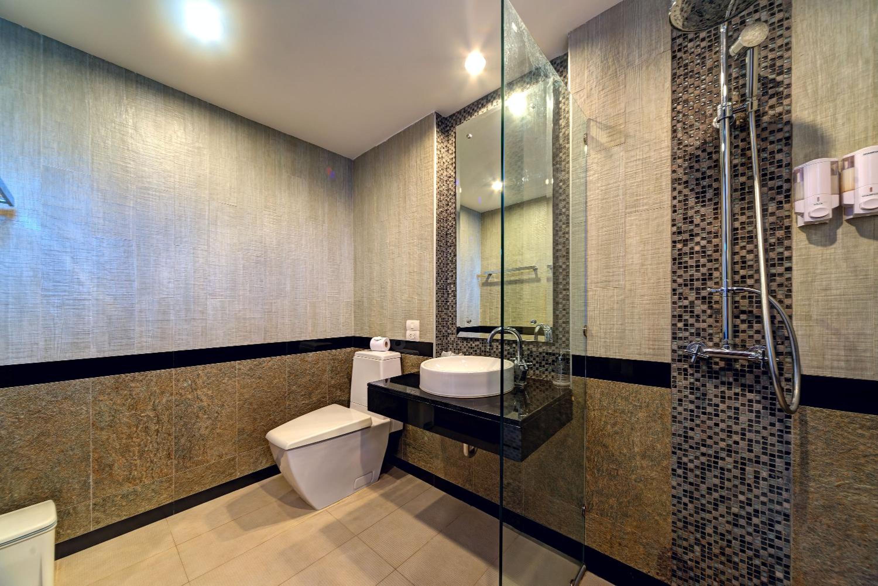 Deluxe Triple Room - Photo 2