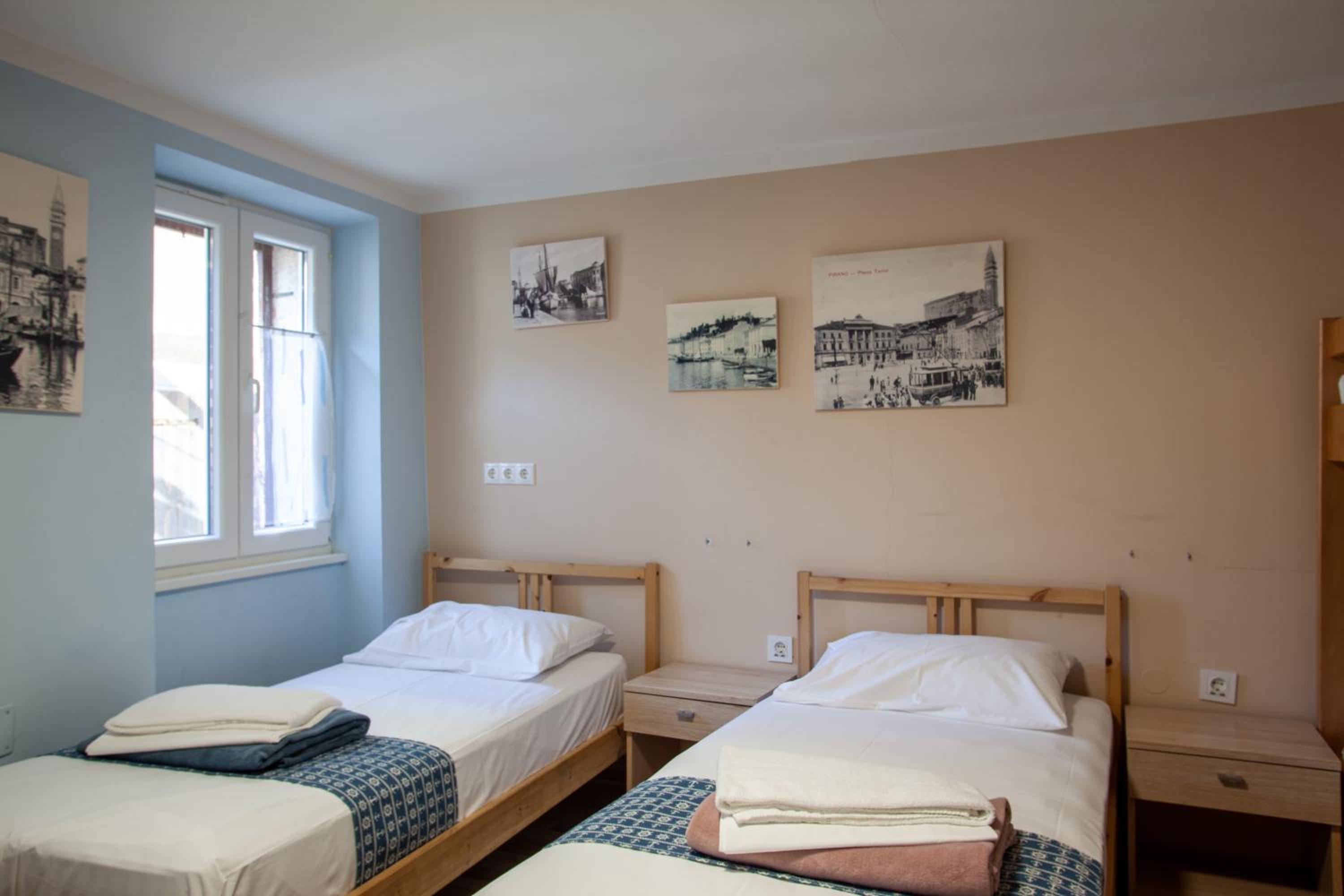 Bed in 4-Bed Mixed Dormitory Room photo 3