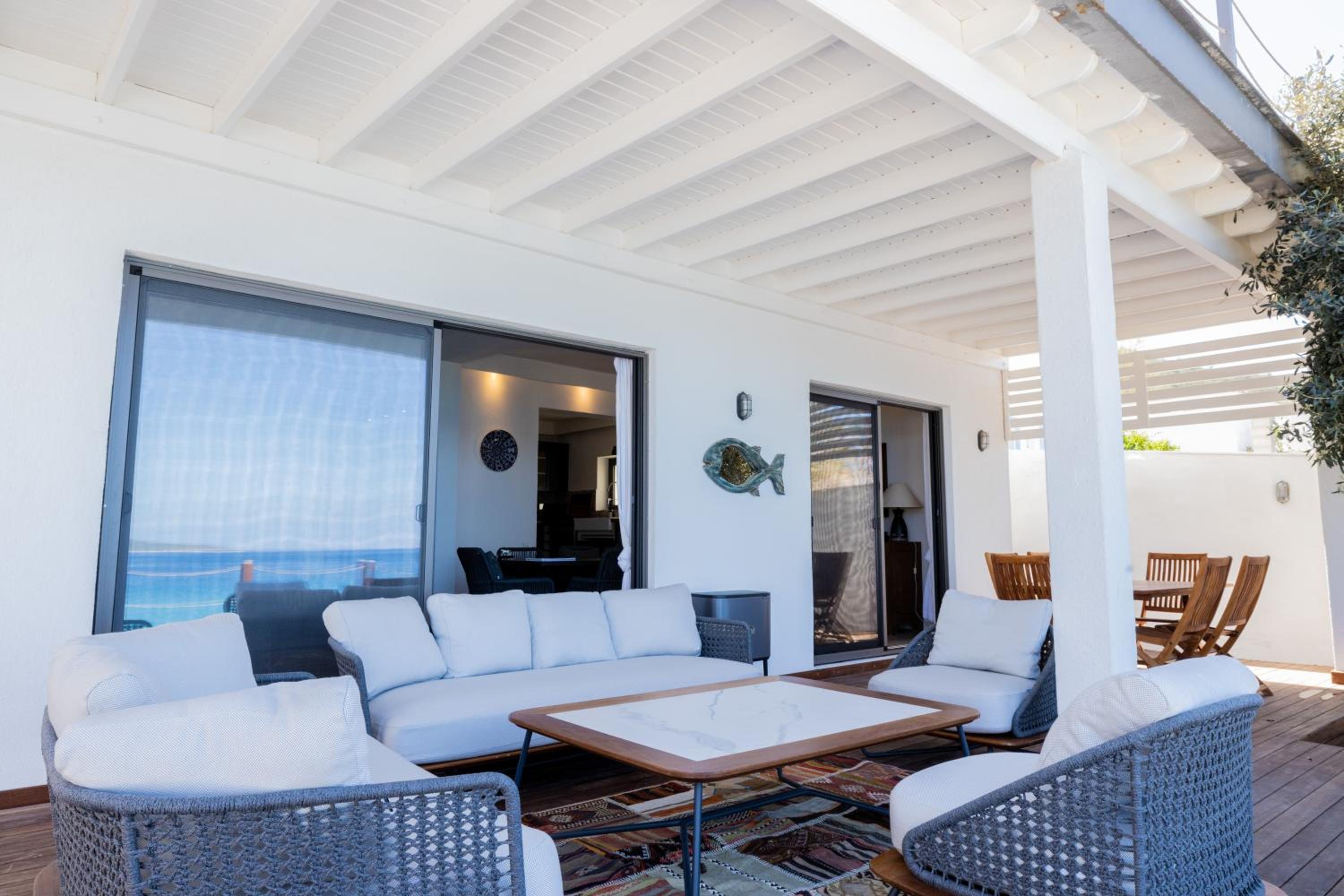 Villa - Beach Front - Photo 15