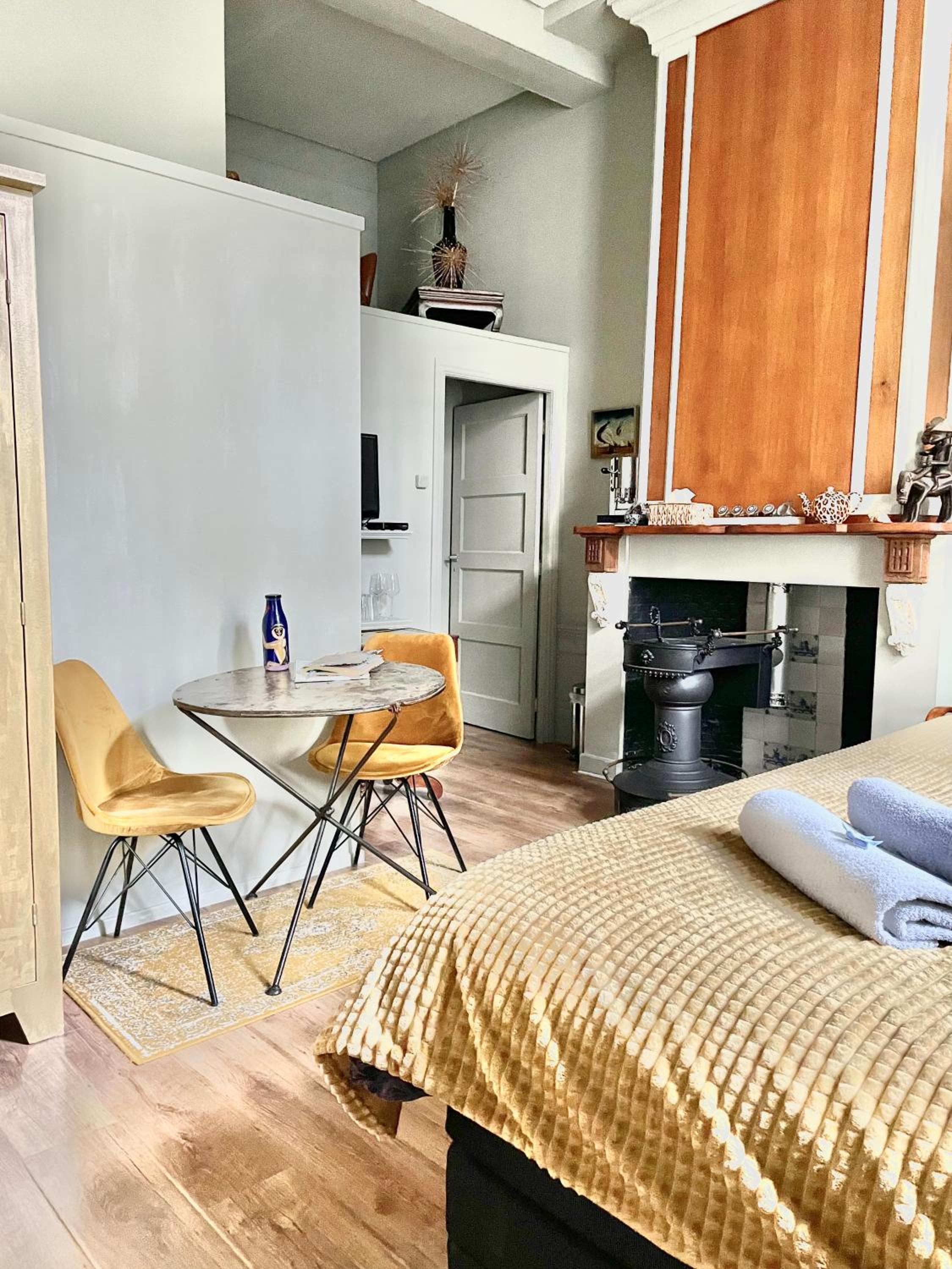 Double Room - Photo 3