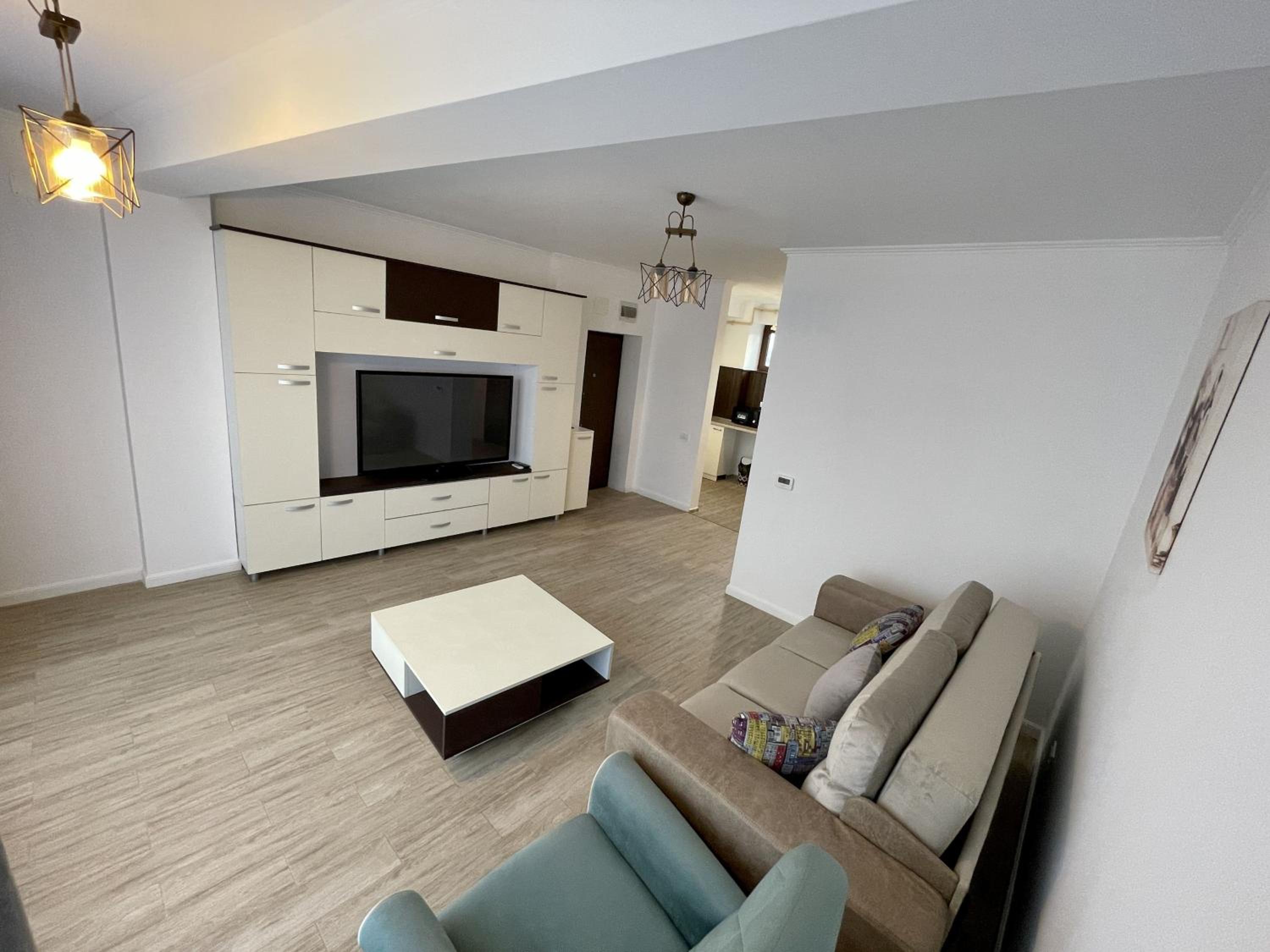 Apartment photo 1