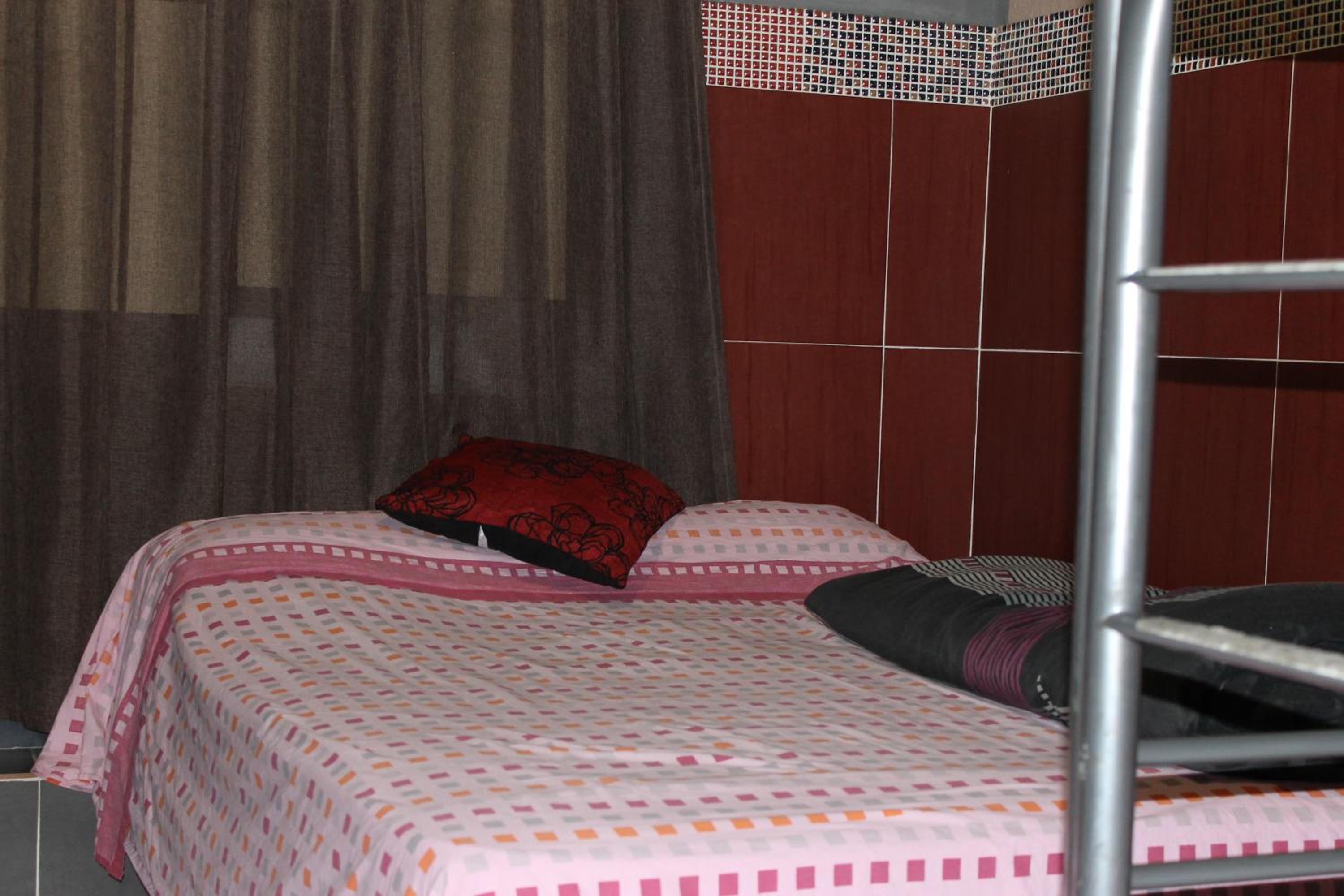 Double or Twin Room with Shared Bathroom photo 2