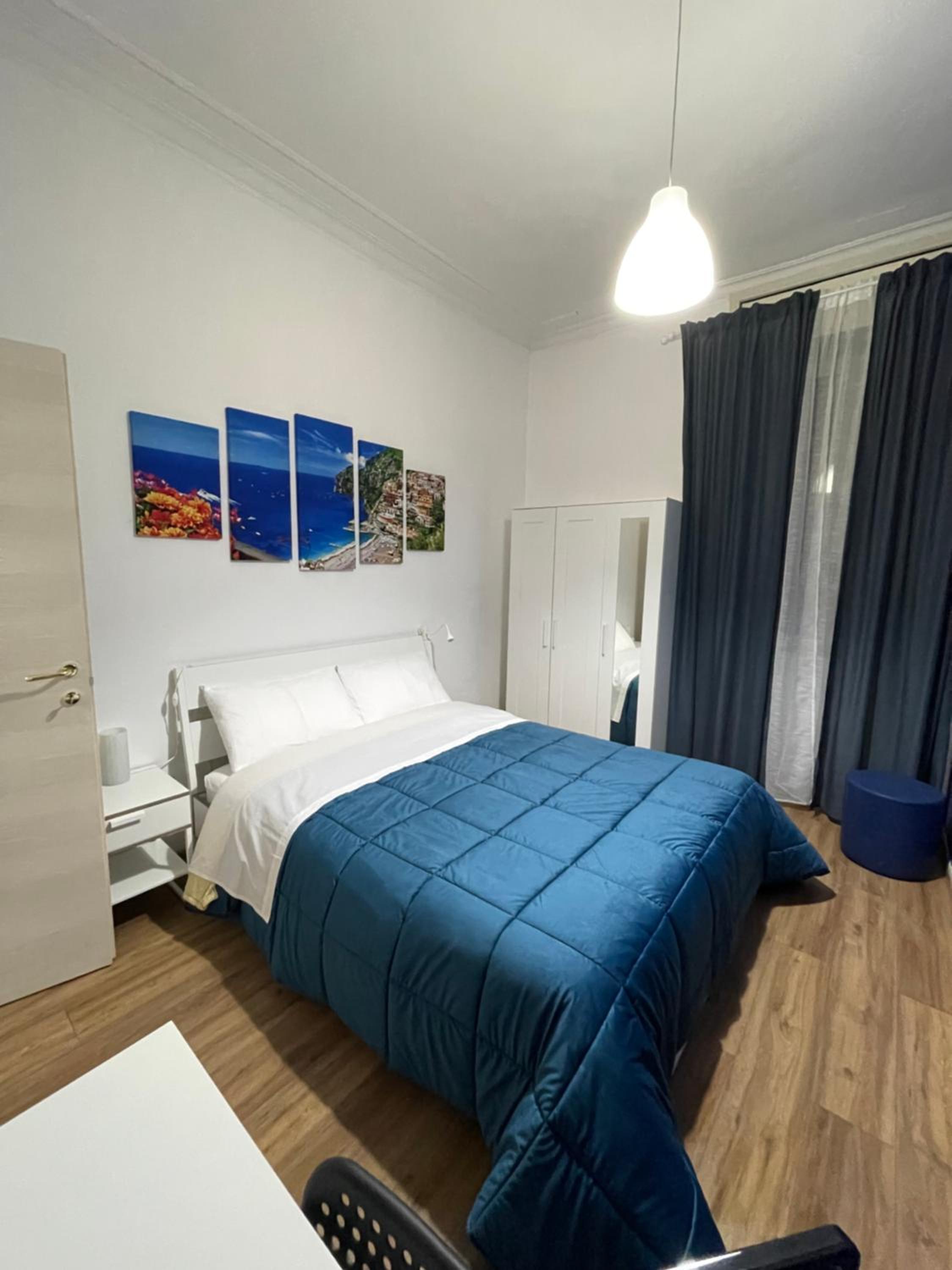 Double Room with Private Bathroom - Photo 2