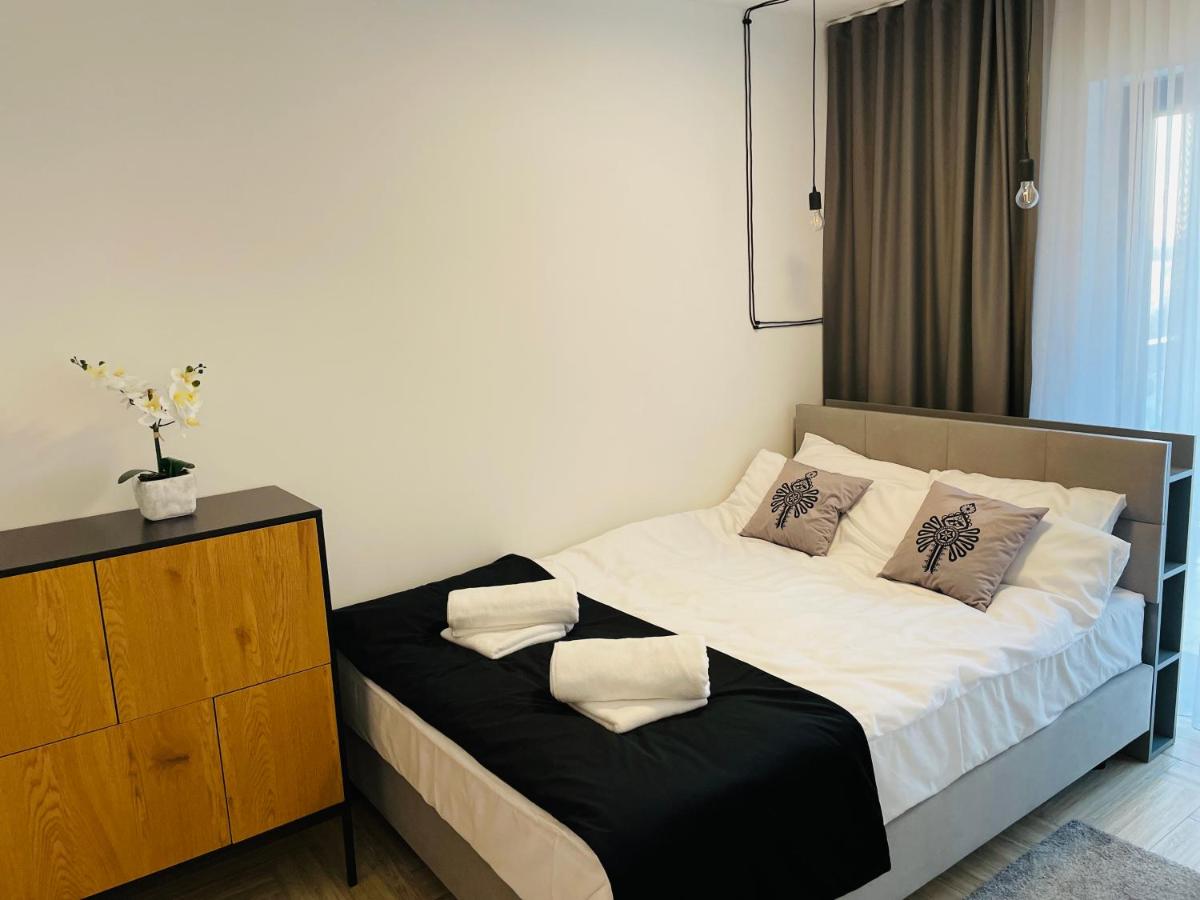 Apartment with Lake View photo 1