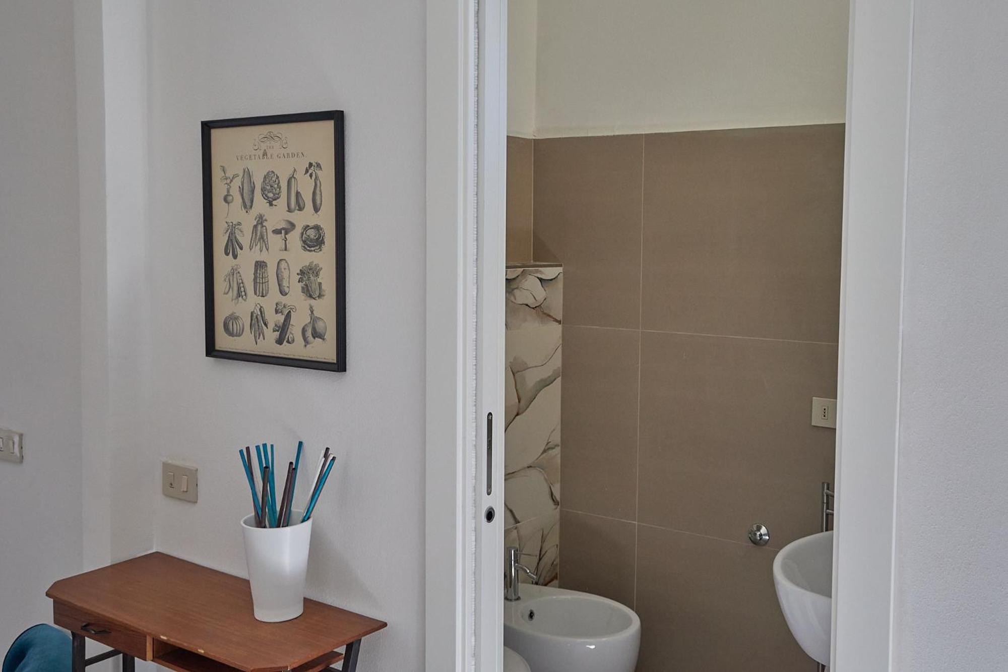 Double or Twin Room - Photo 3
