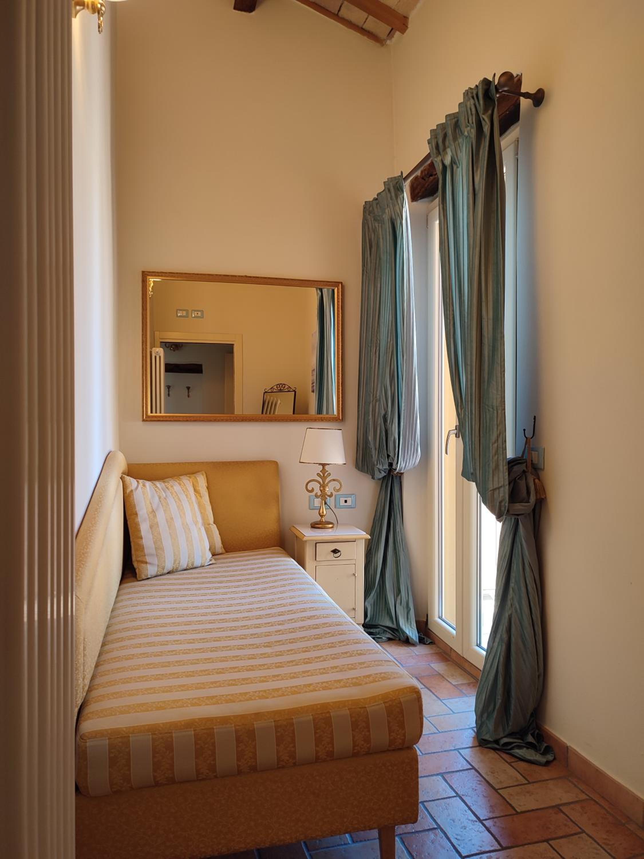 Double Room with Balcony photo 3