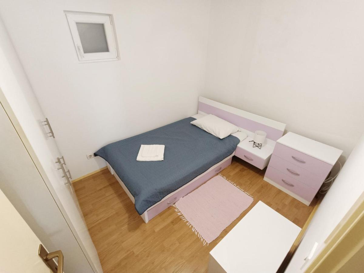 Two-Bedroom Apartment - Photo 6