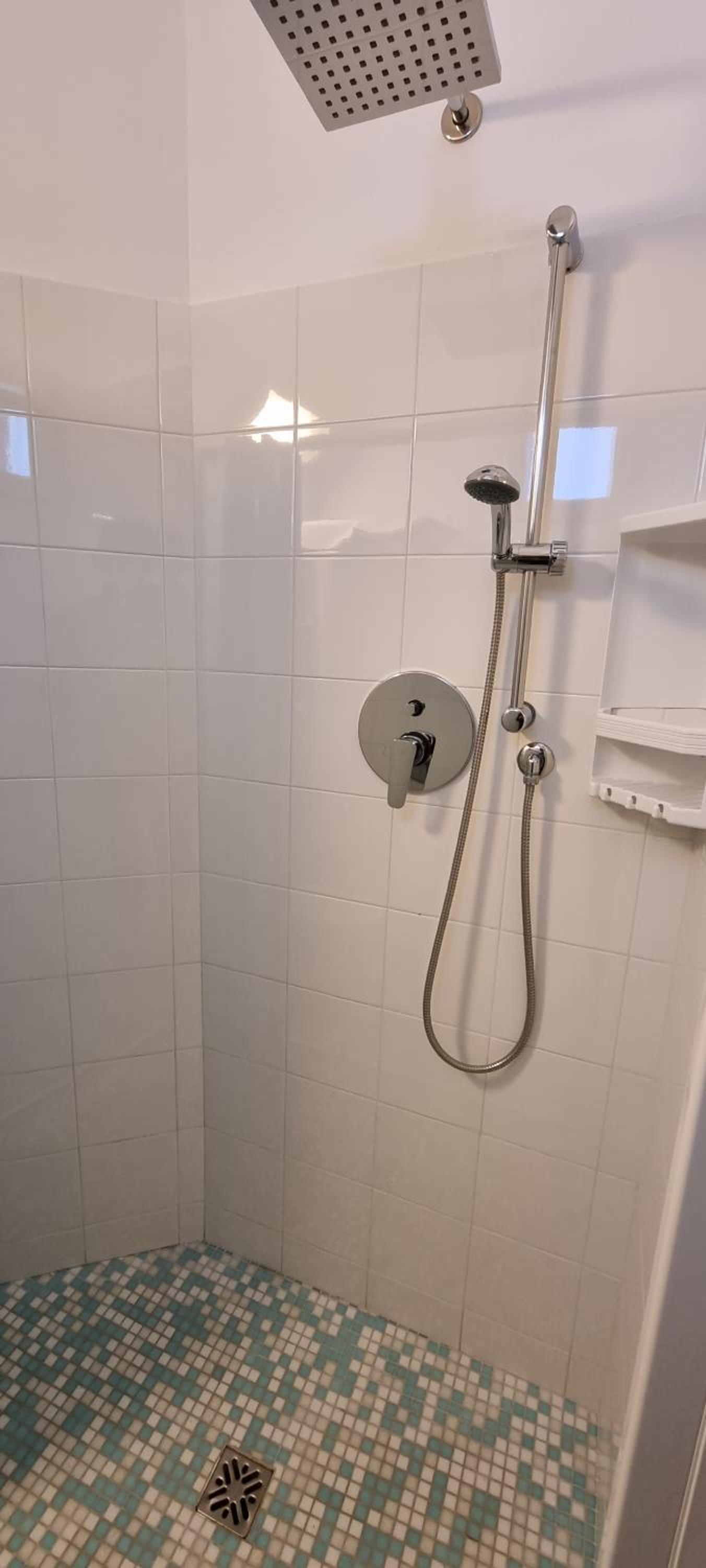 Double Room with Balcony - Photo 13