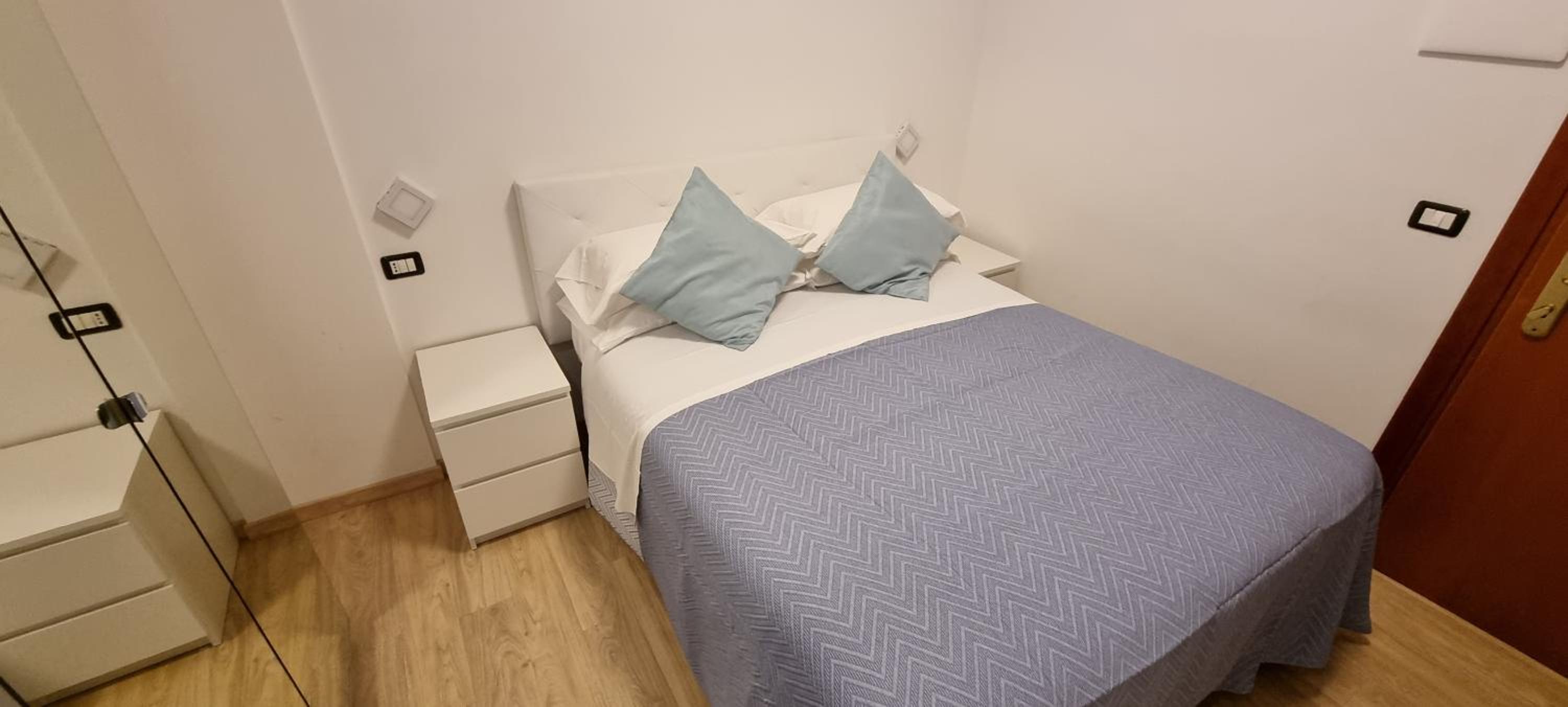 Double Room with Balcony - Photo 43