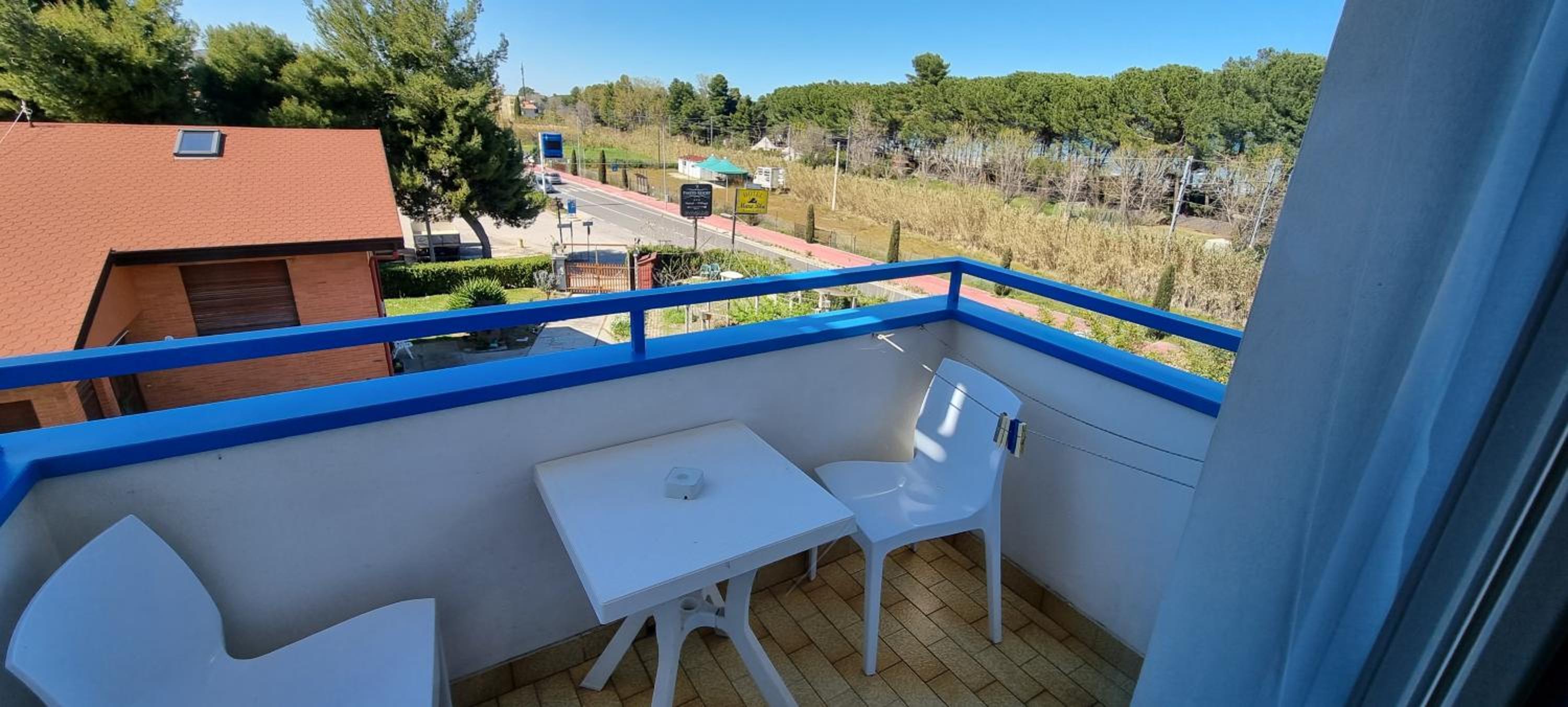Double Room with Balcony - Photo 40