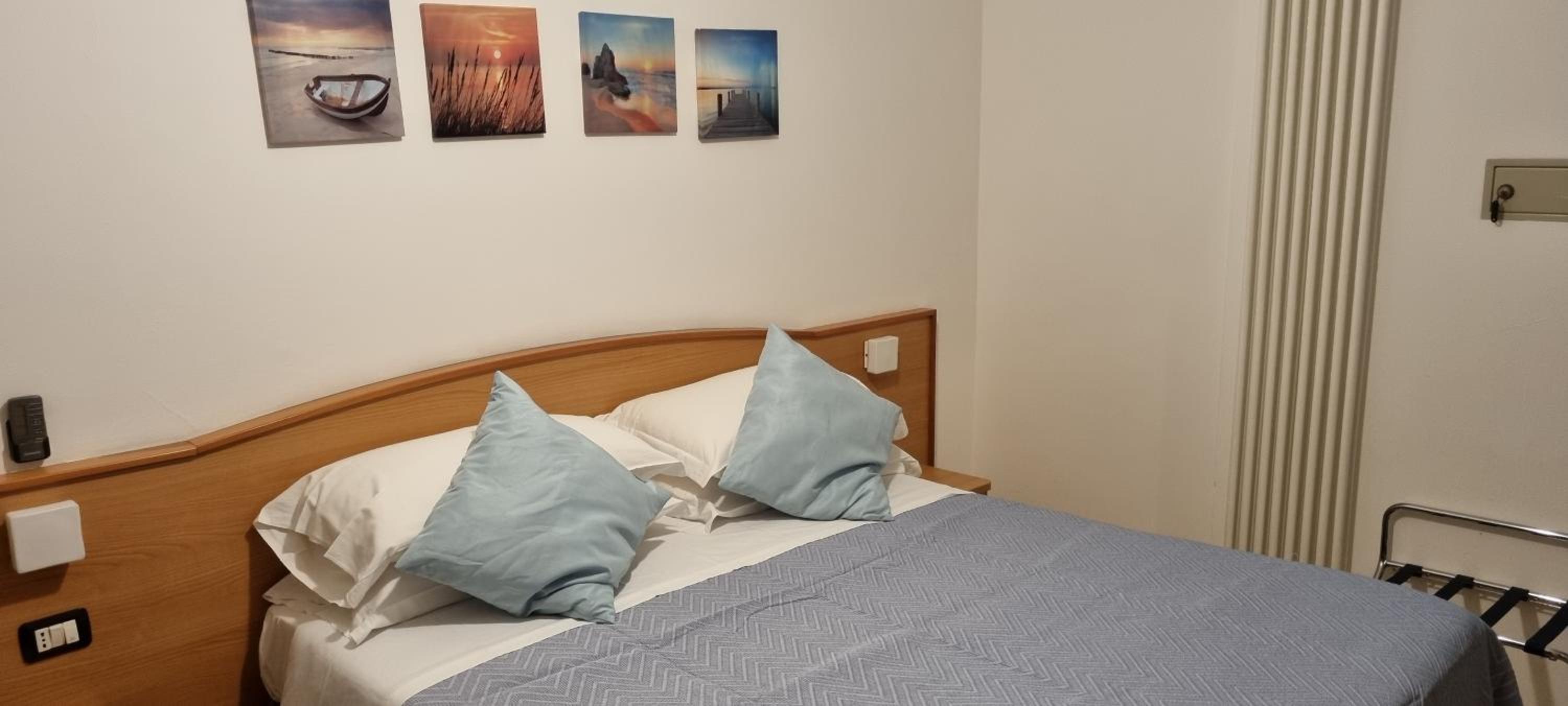 Double Room with Balcony - Photo 36