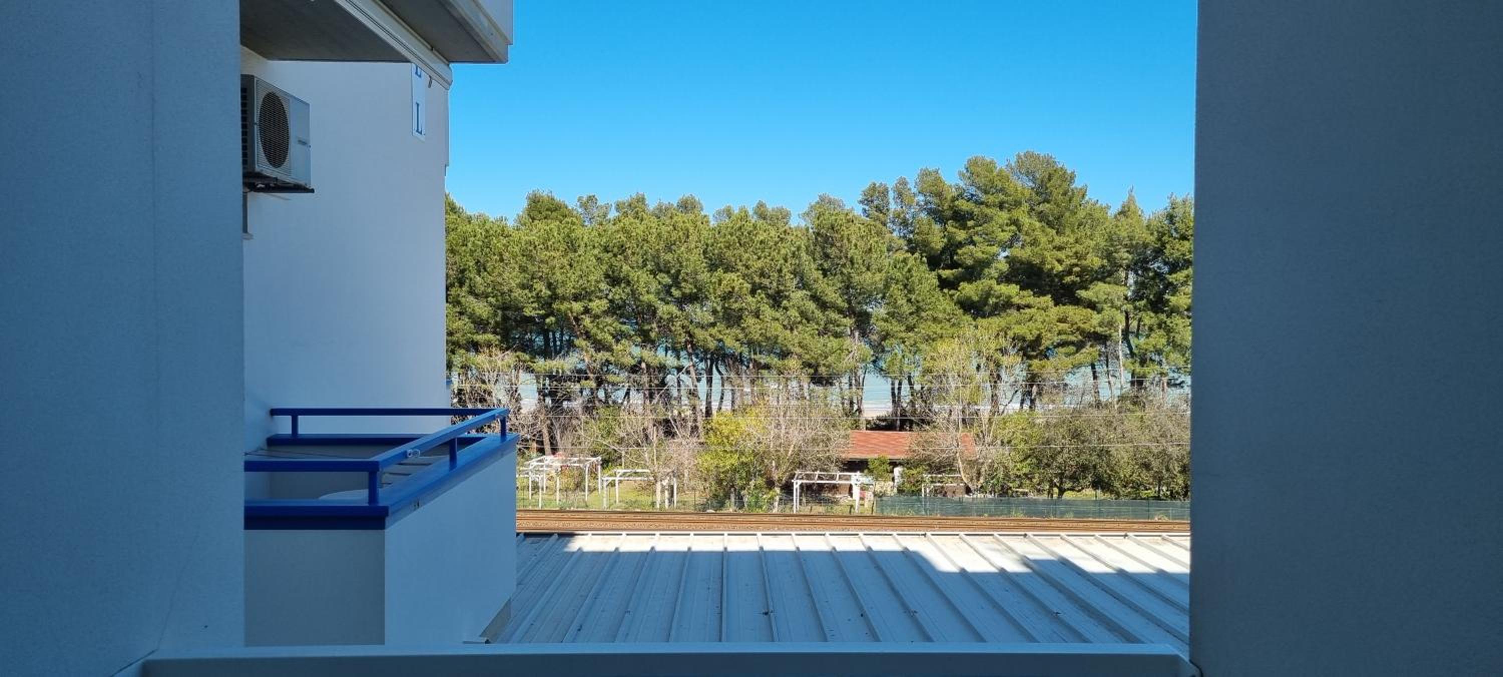 Double Room with Balcony - Photo 34