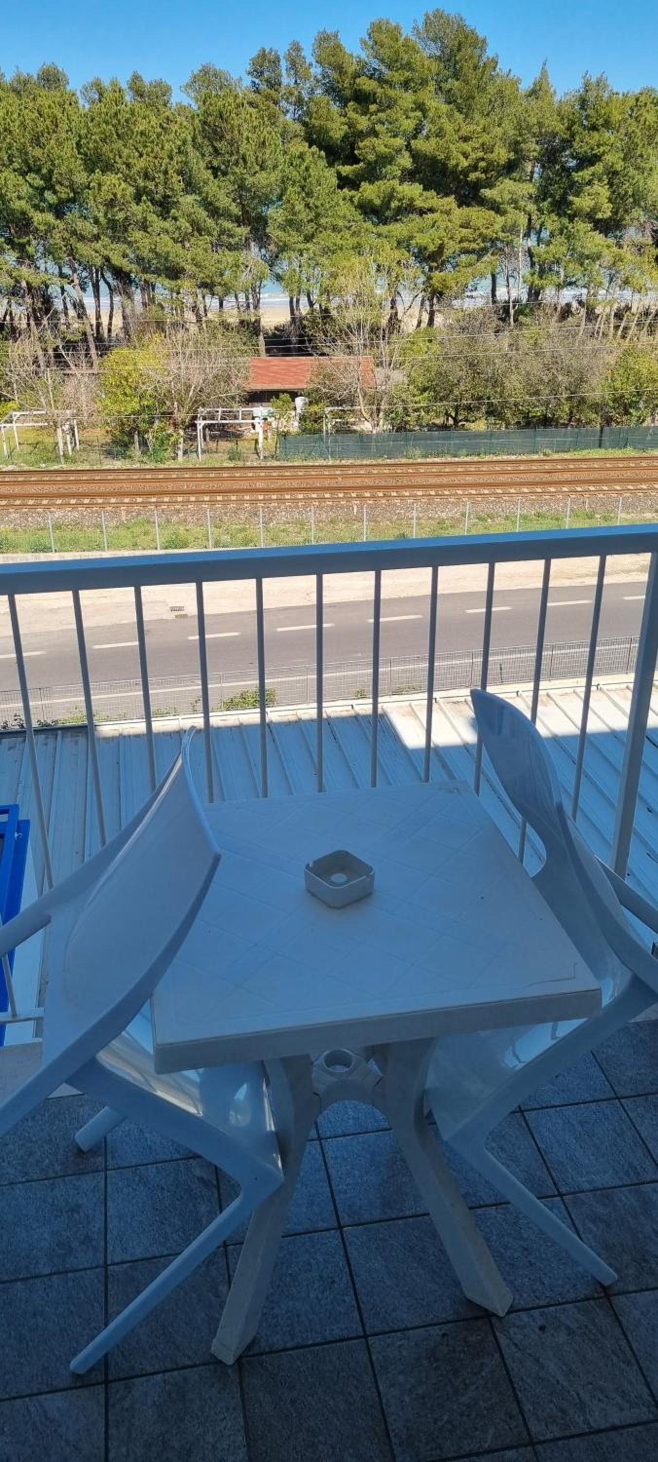 Double Room with Balcony - Photo 32