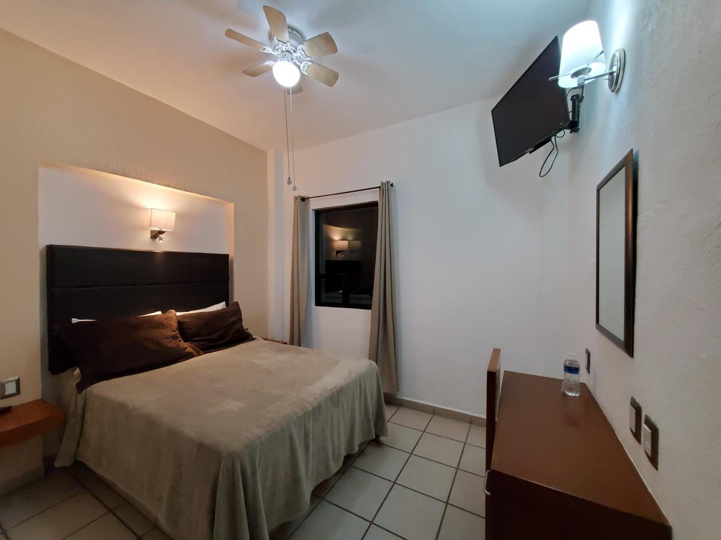 Double Room - Photo 2