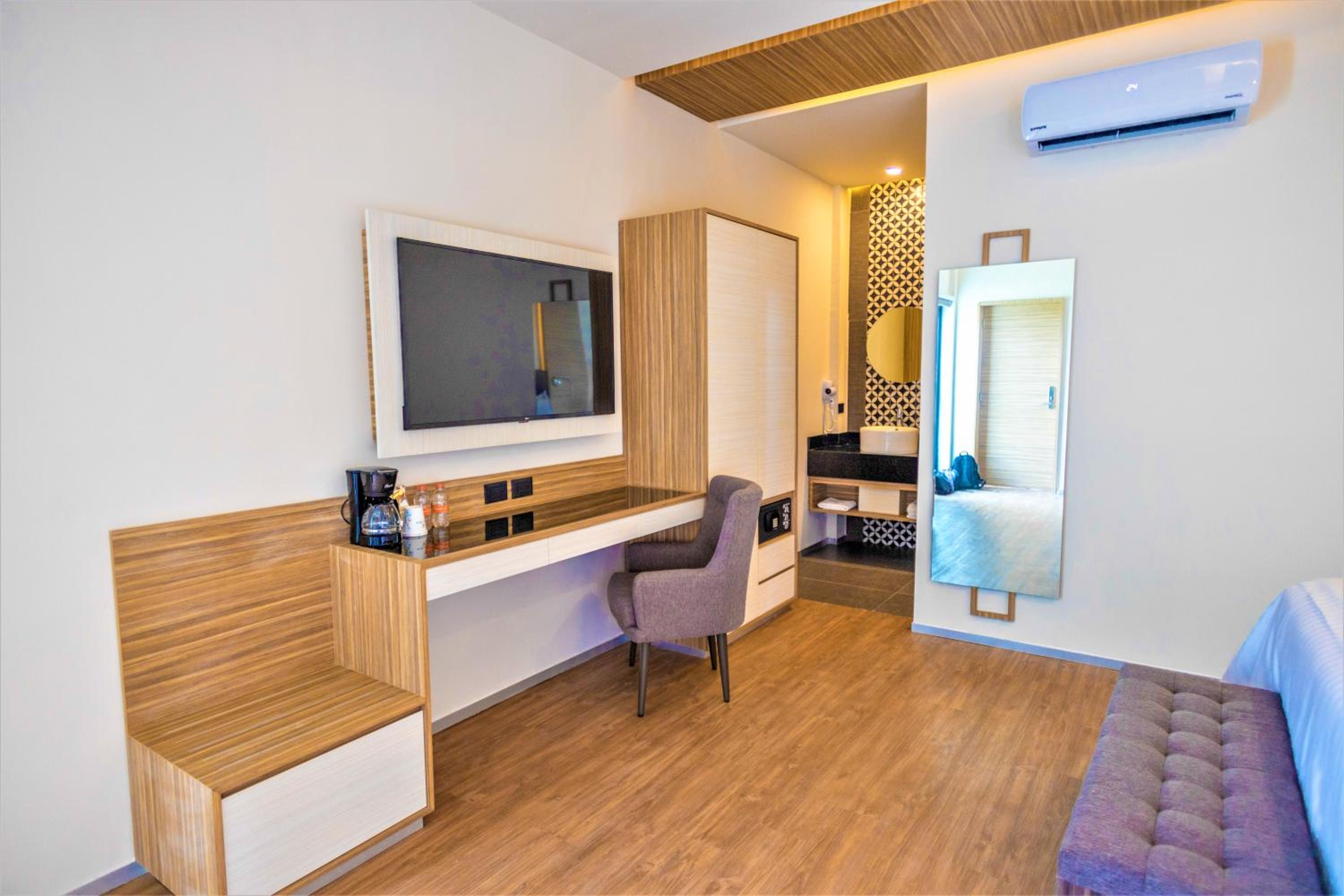 Suite with Terrace - Photo 1