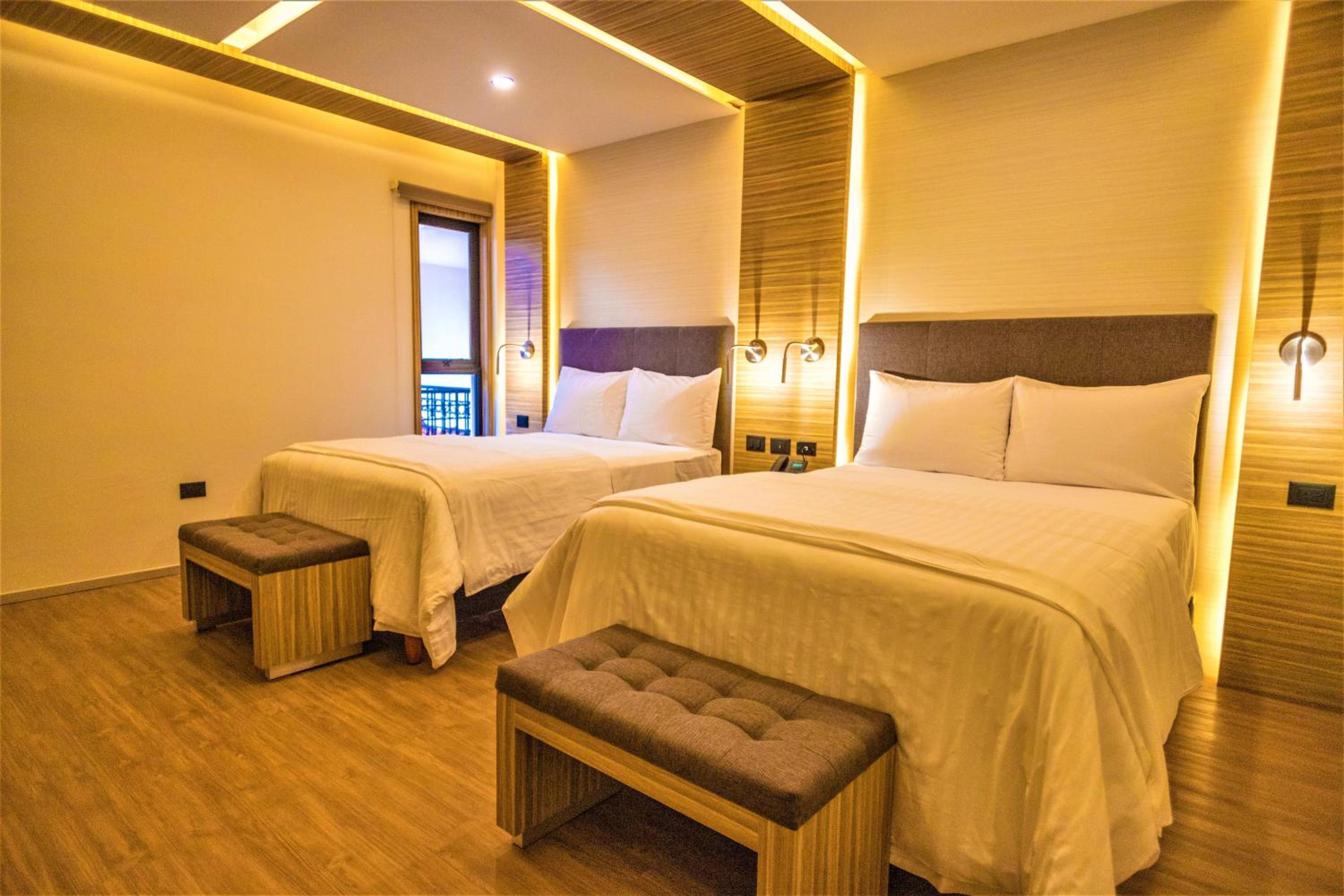 Standard Double Room with Two Double Beds - Photo 18