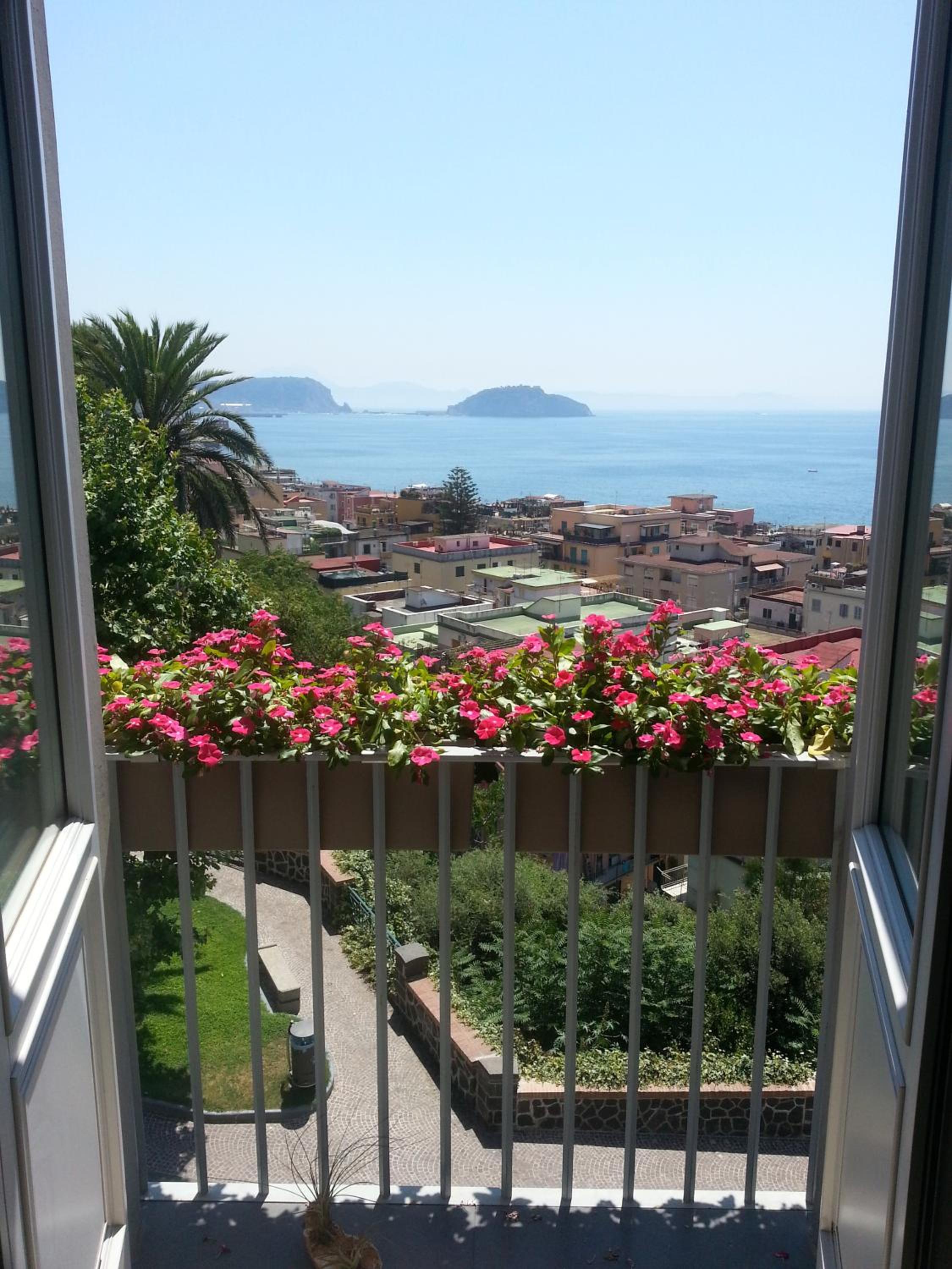 Junior Suite with Sea View - Photo 7