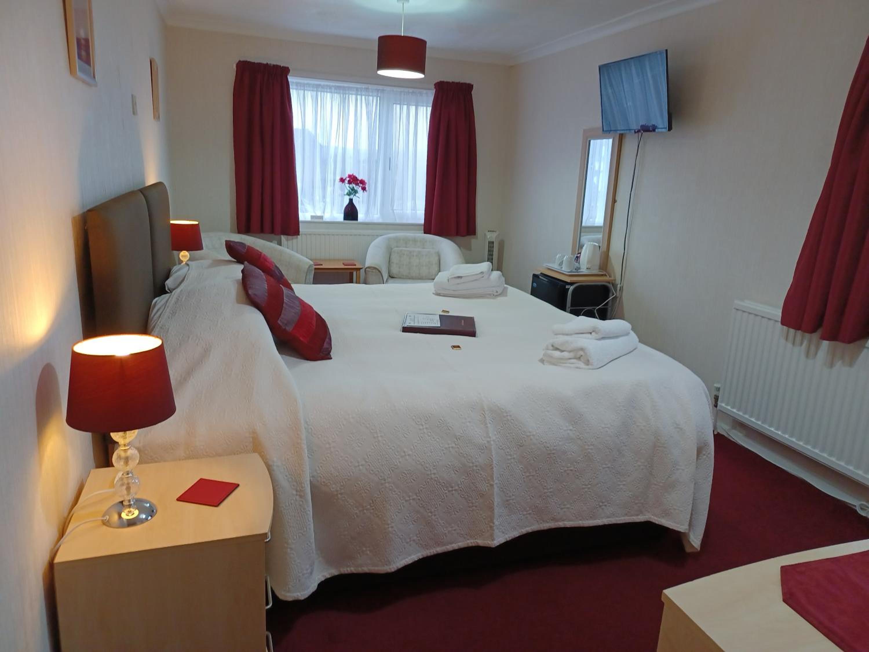 Deluxe King Room photo 1