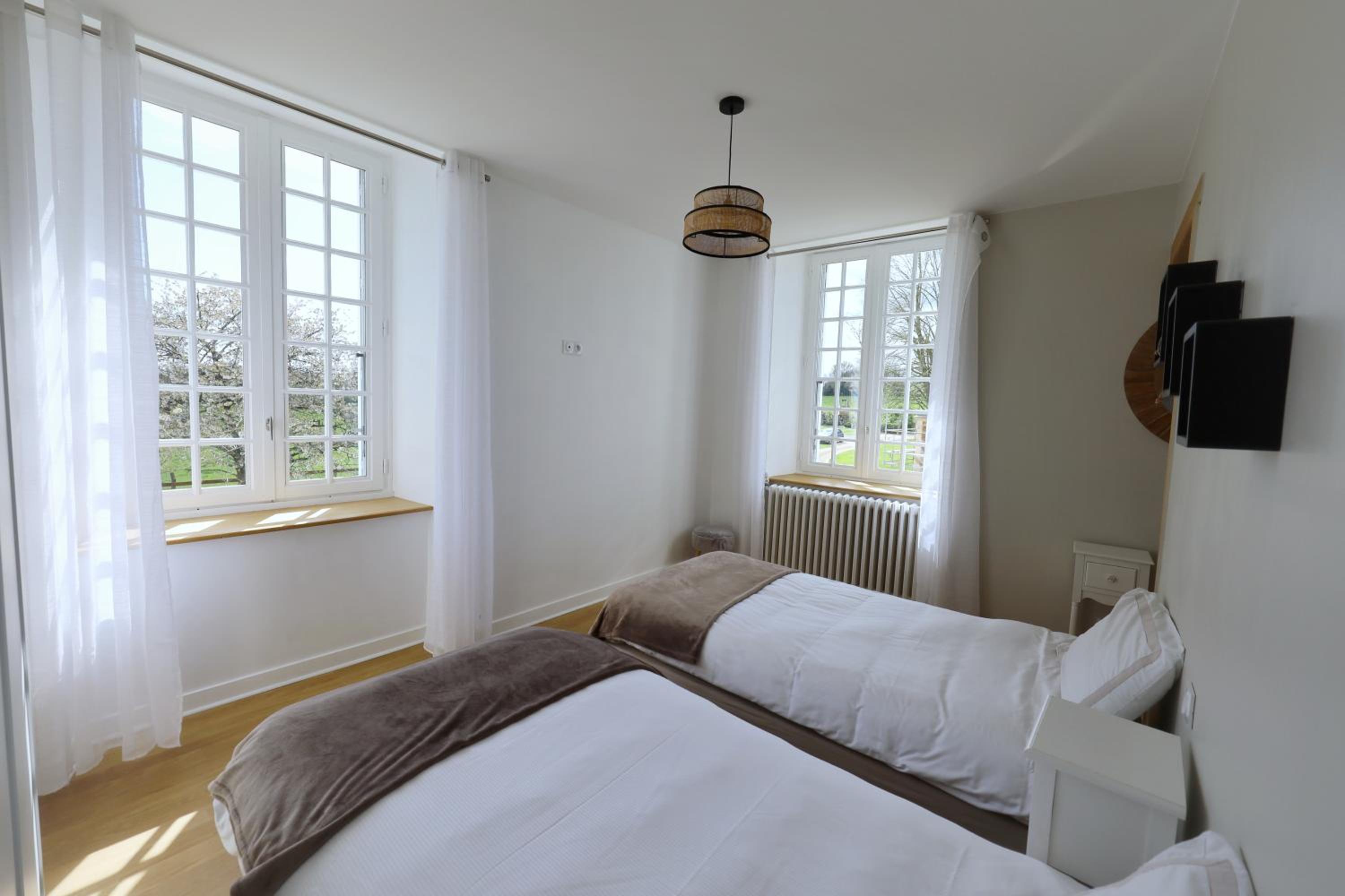 Family Room with Garden View - Photo 5