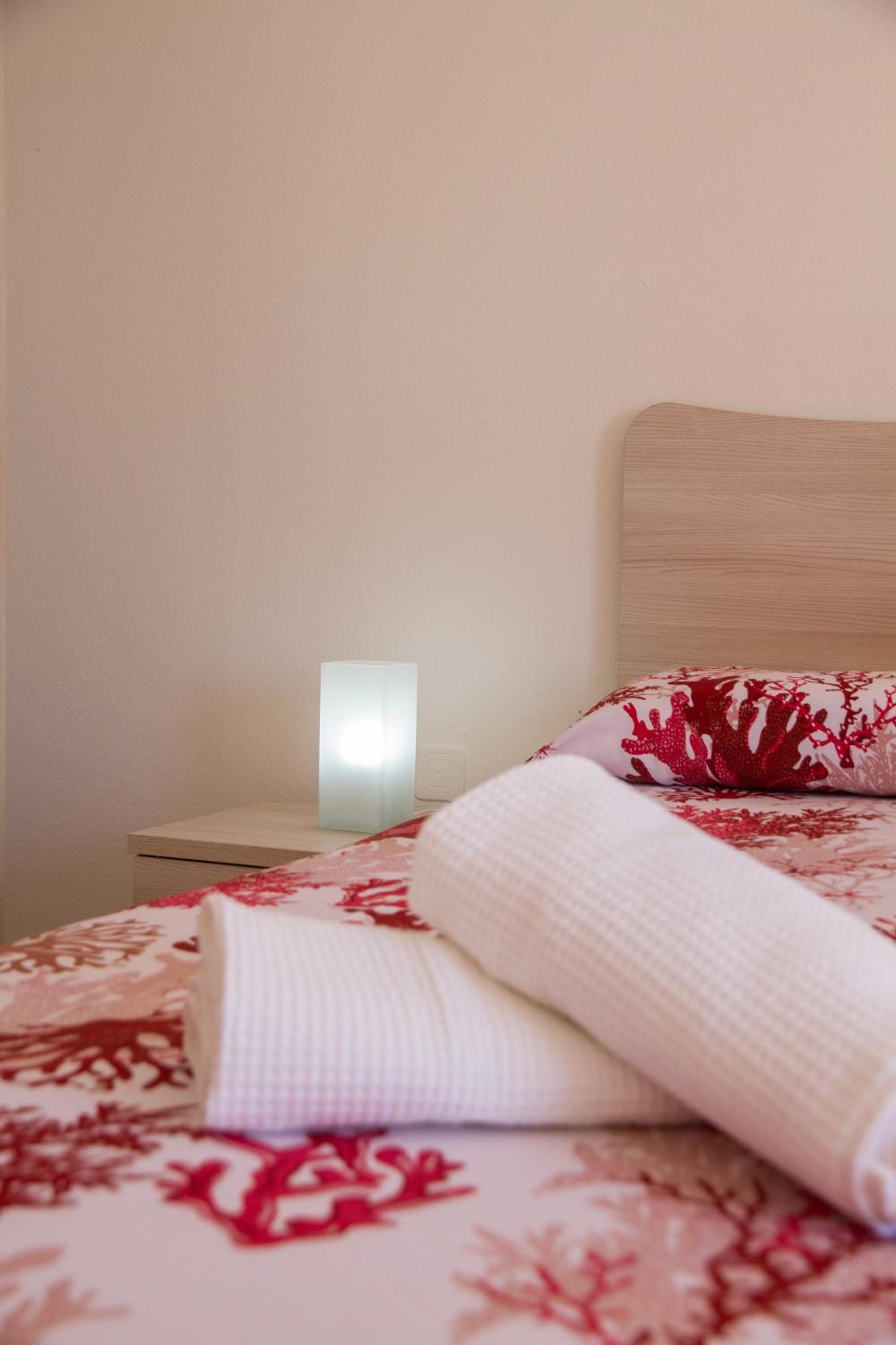 Double Room with Balcony and Sea View photo 3