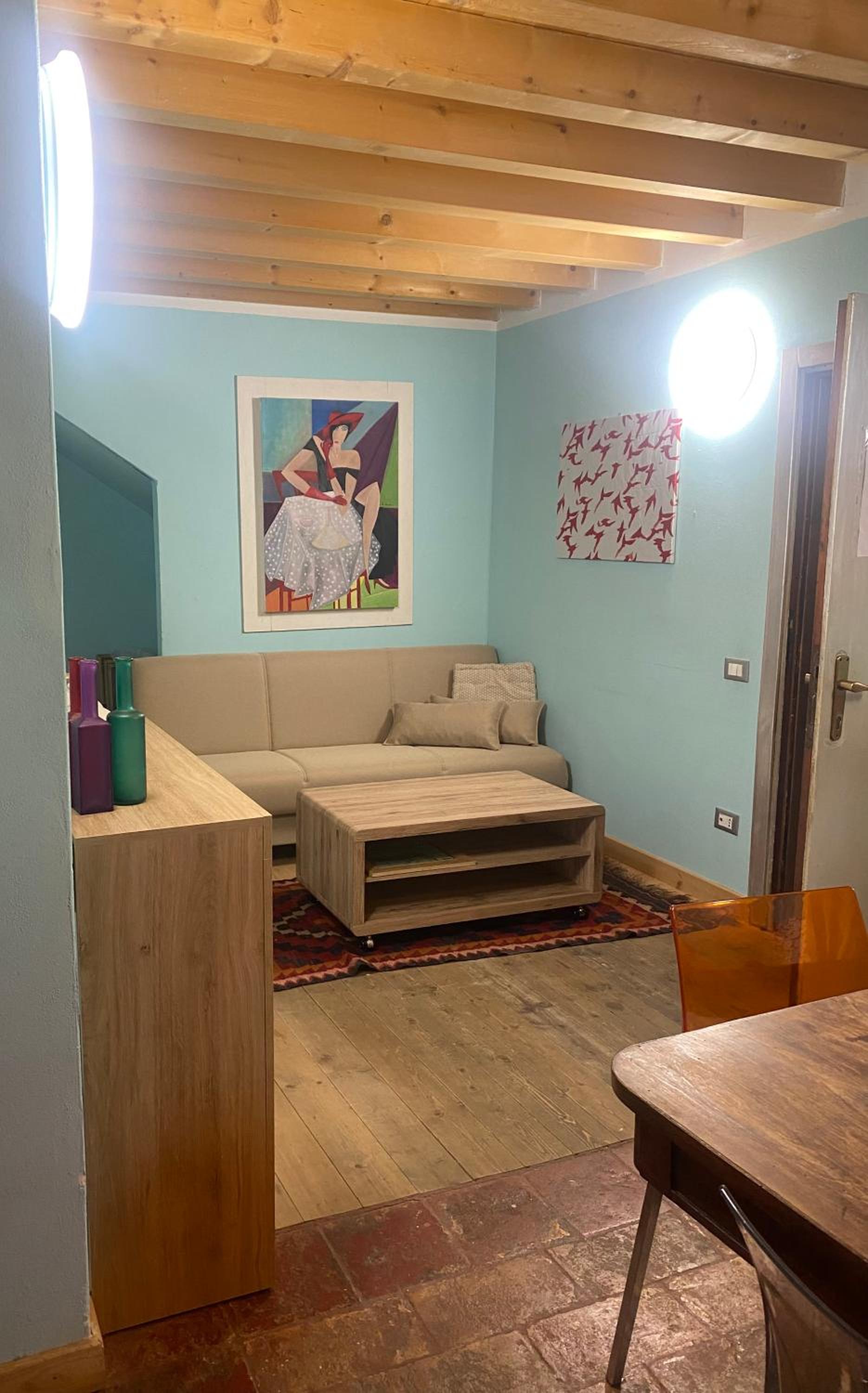 One-Bedroom Apartment - Photo 4