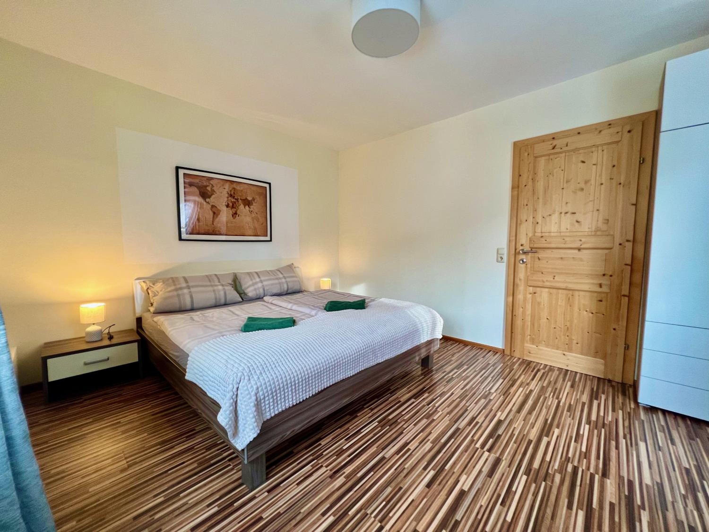One-Bedroom Apartment with Balcony