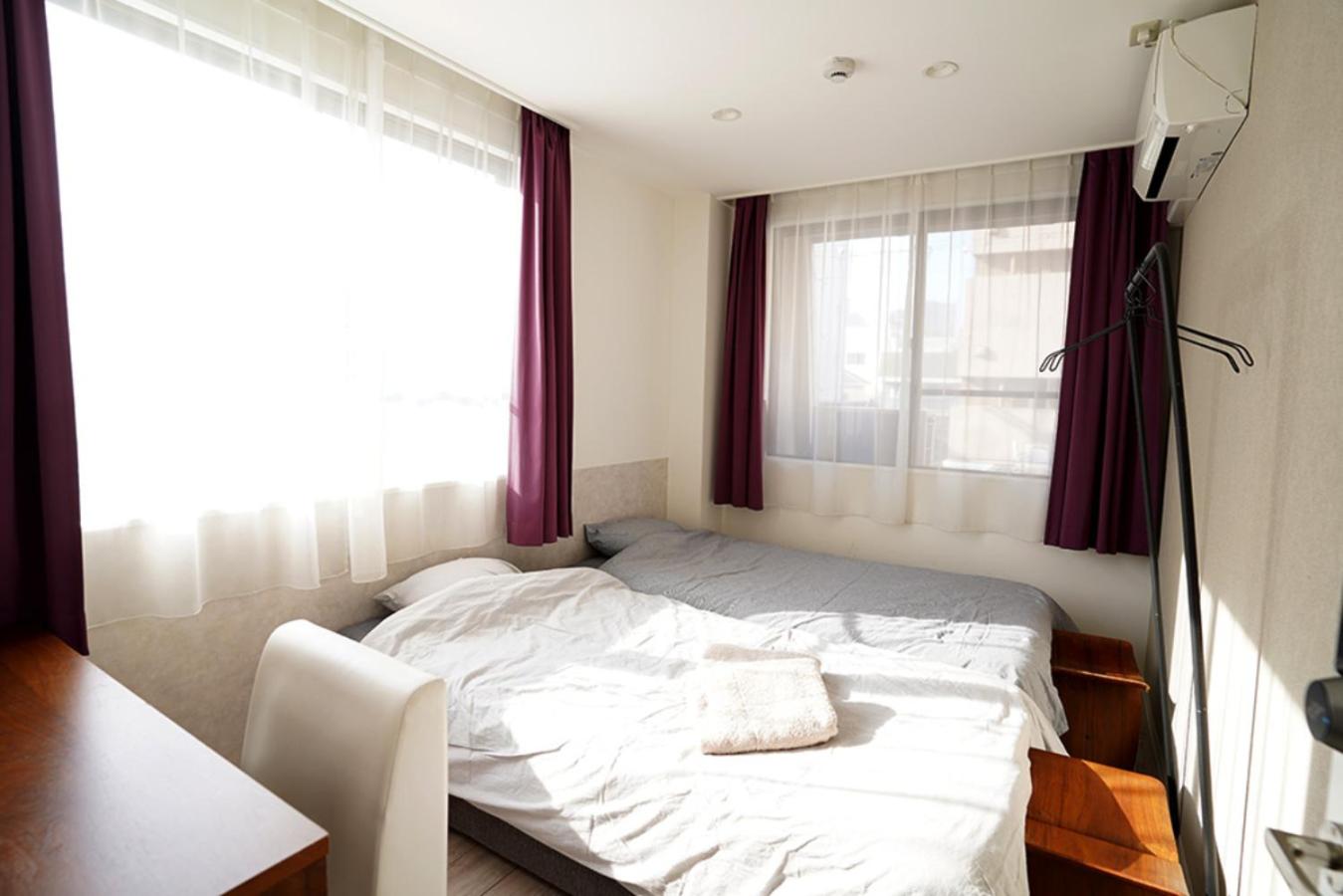 Standard Twin Room photo 2