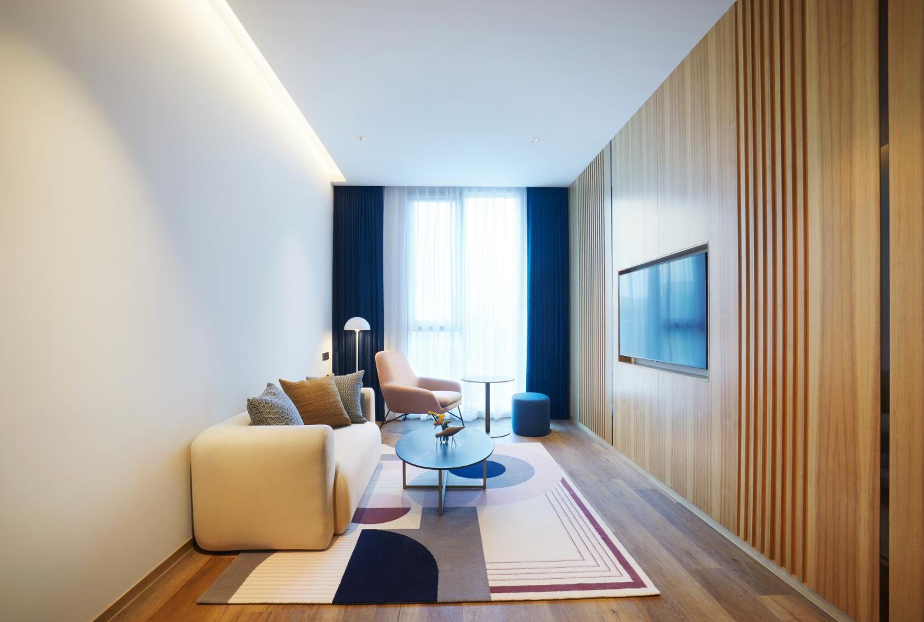 One-Bedroom Suite with Sofa Bed and Bath - Photo 1