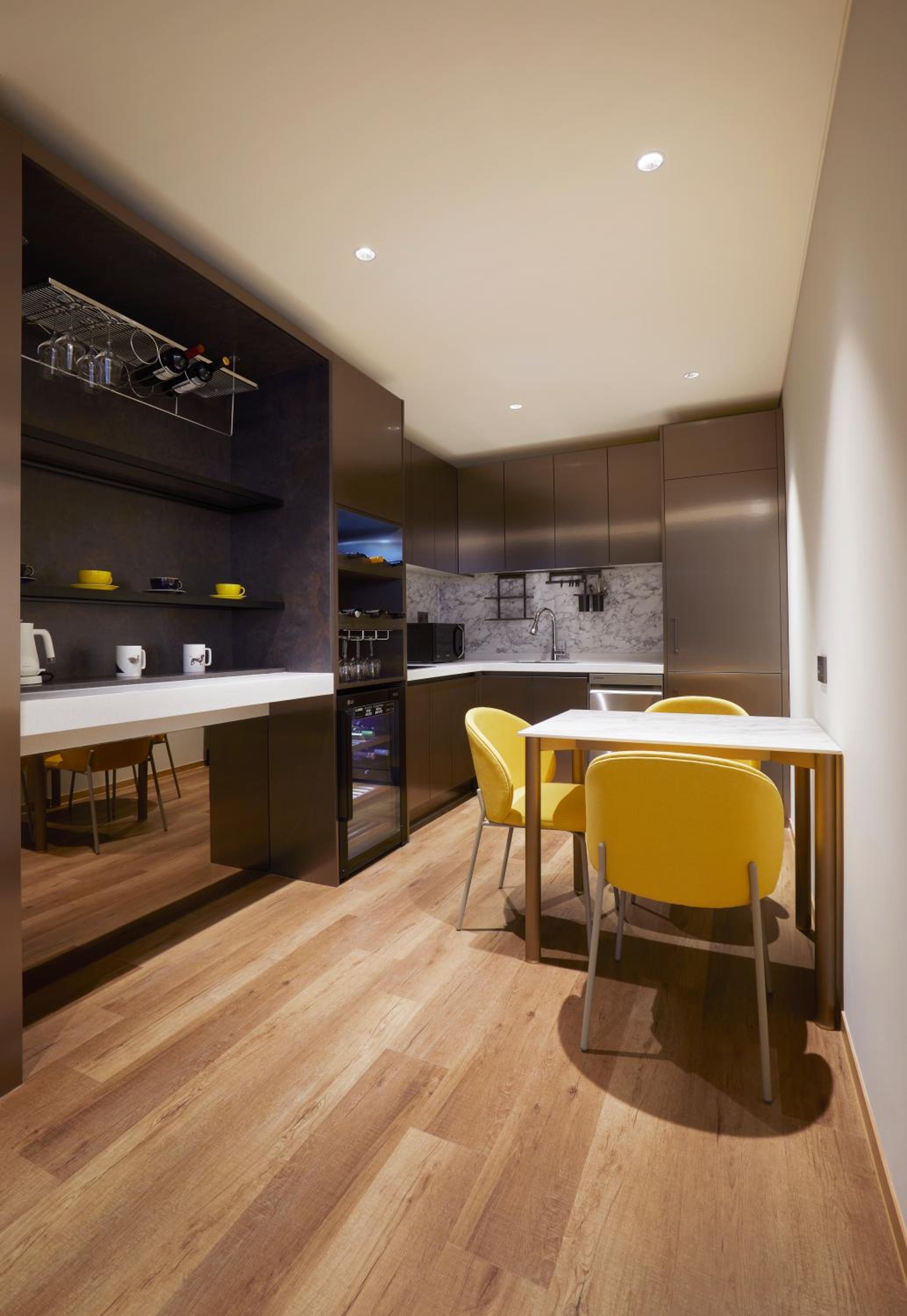 Two-Bedroom Royal Suite  - Photo 2