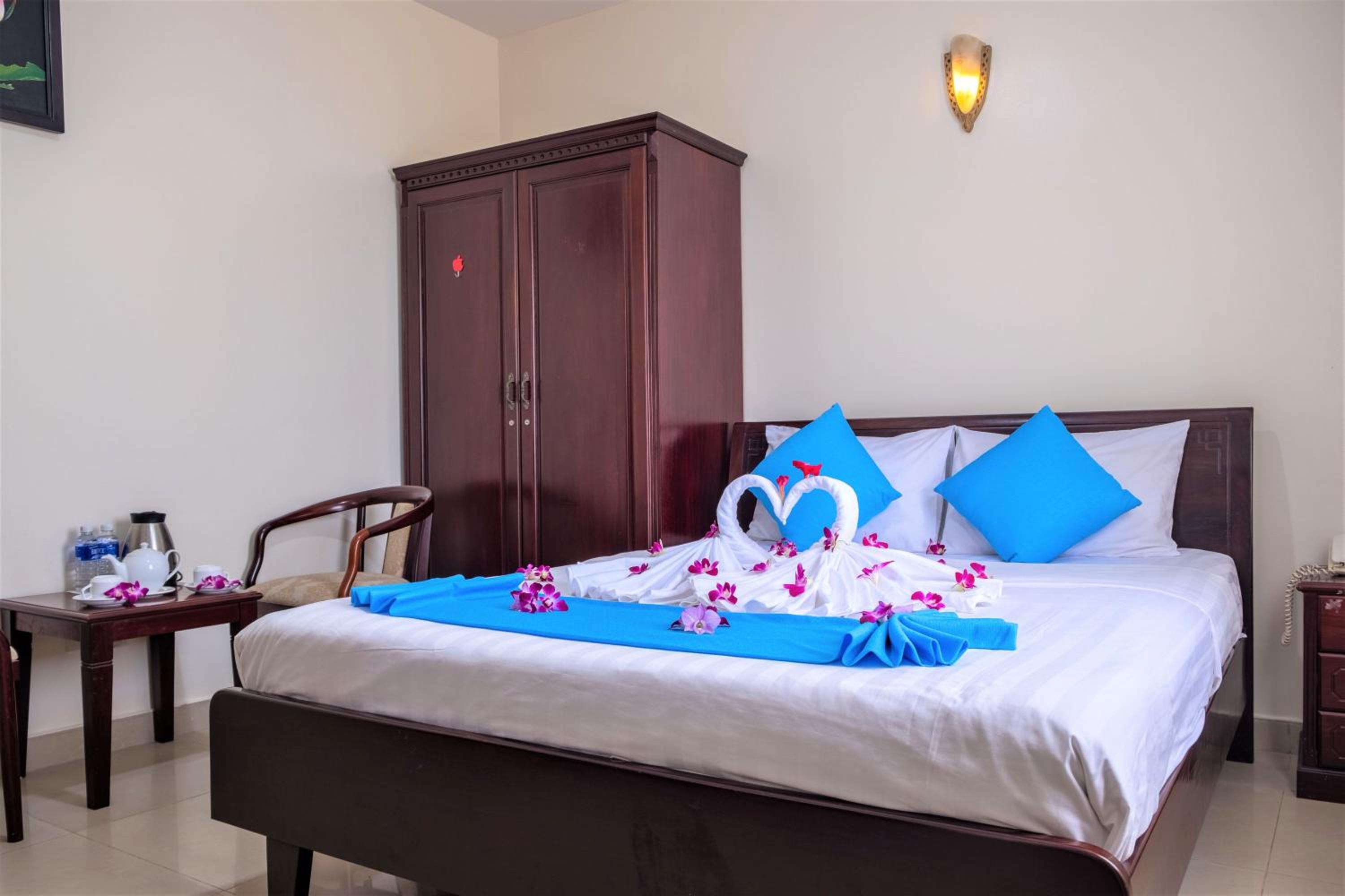 Standard Double Room - Photo 6