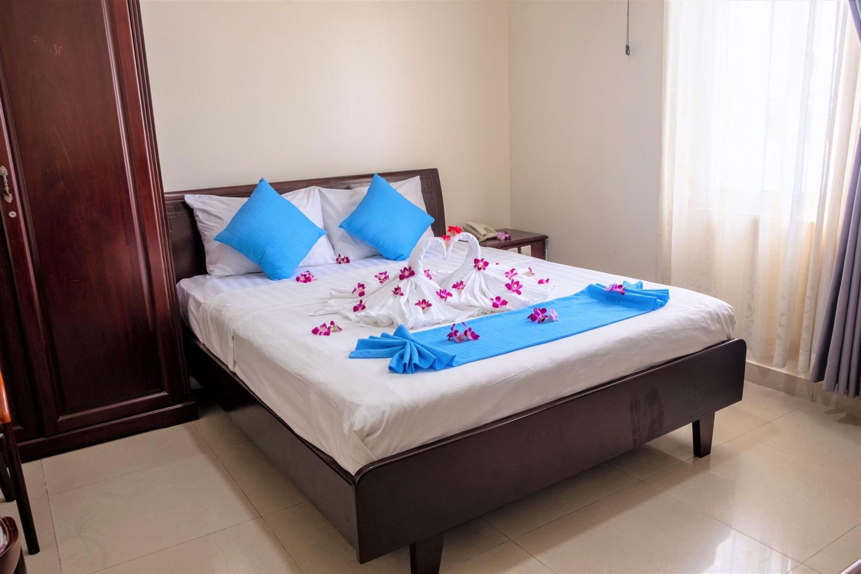 Standard Double Room - Photo 4