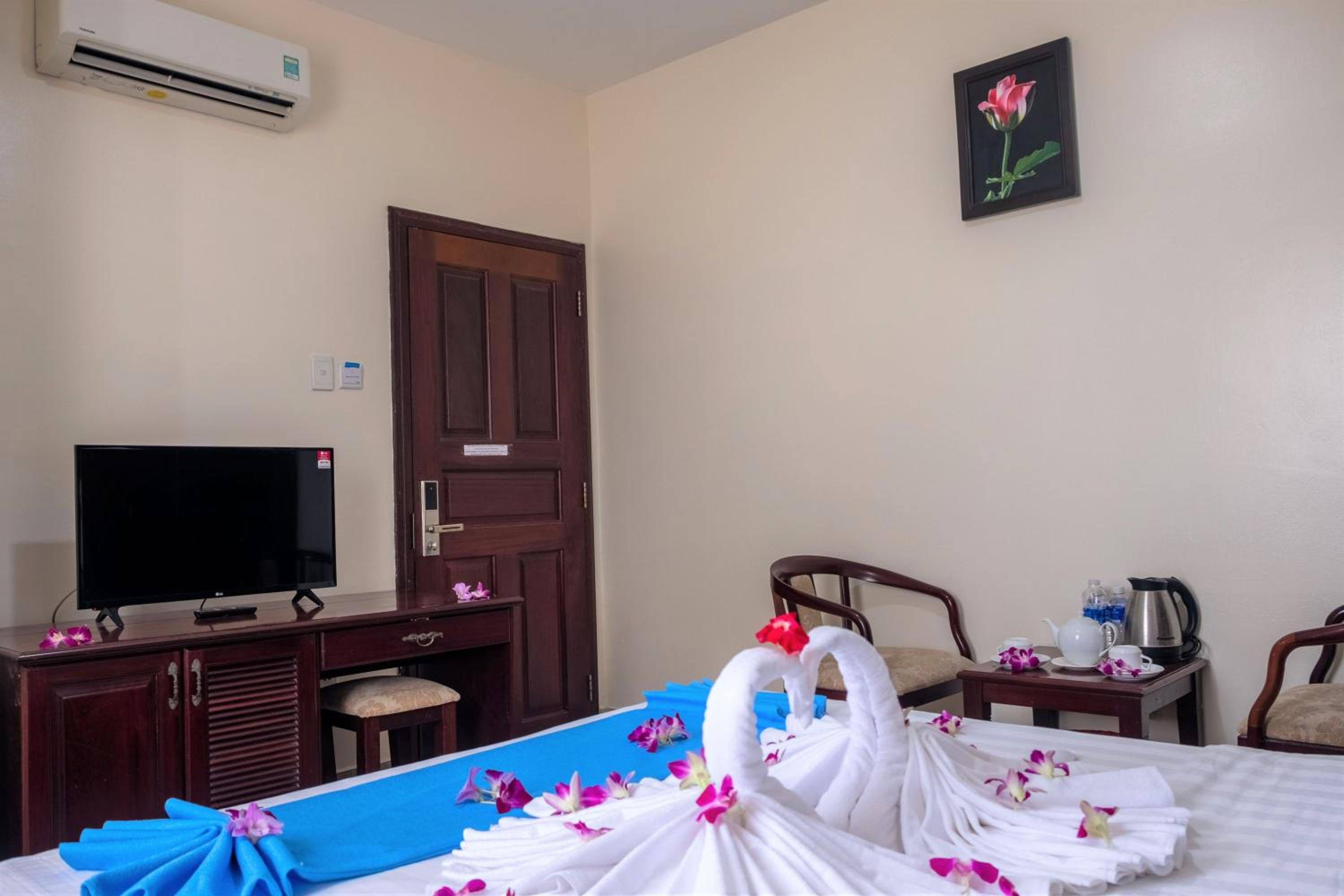 Standard Double Room - Photo 5