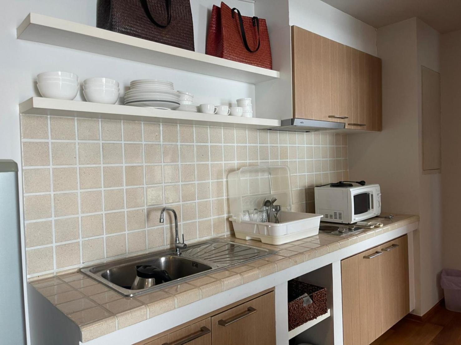 Apartment with Balcony - Photo 16