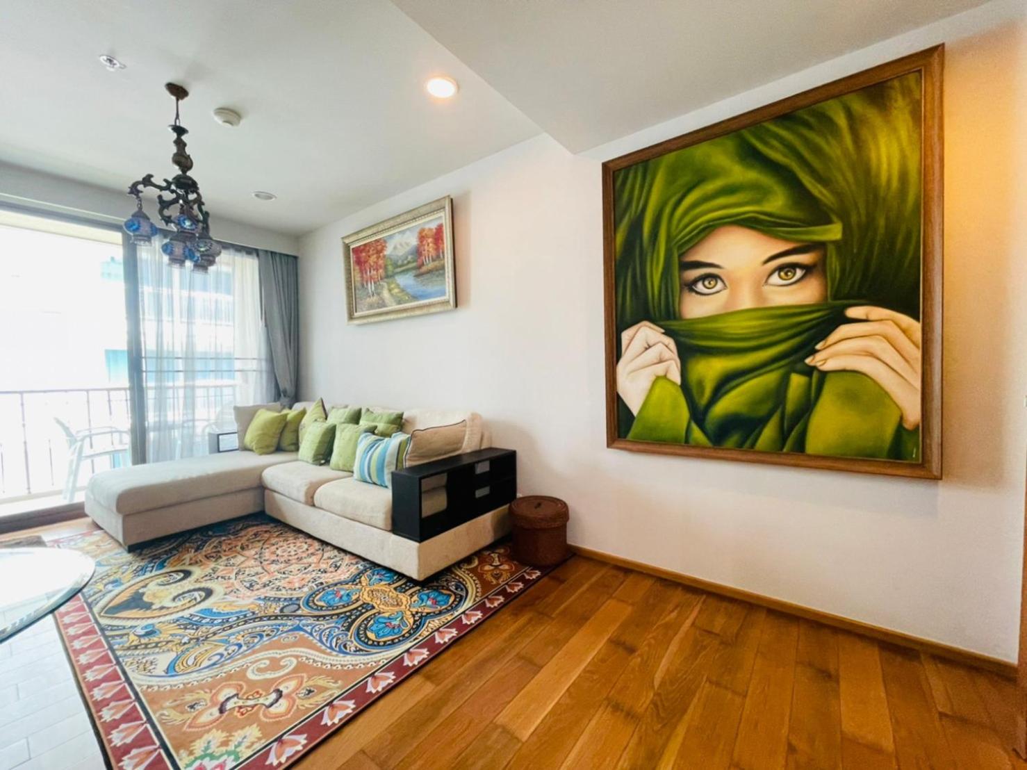 Apartment with Balcony - Photo 8