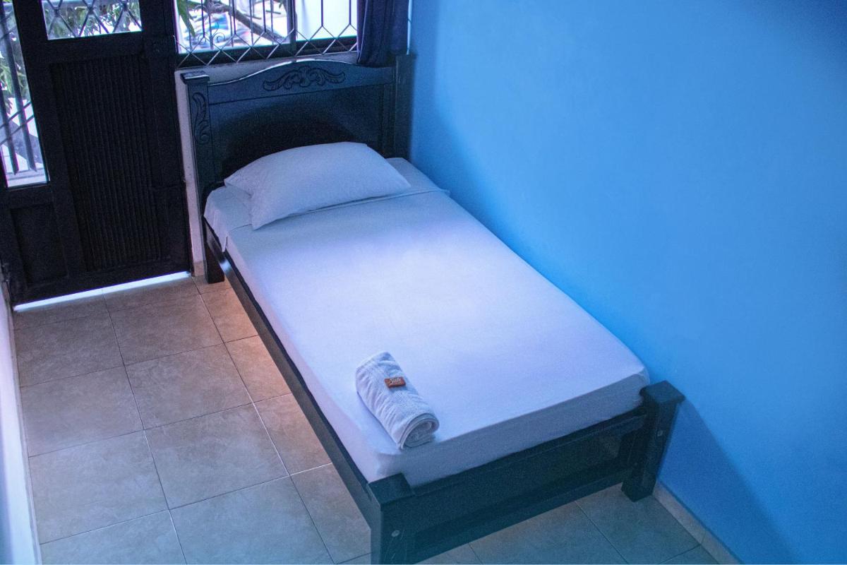 Single Room with Balcony photo 2