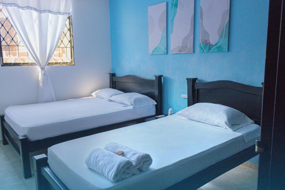 Double or Twin Room with Shared Bathroom photo 1